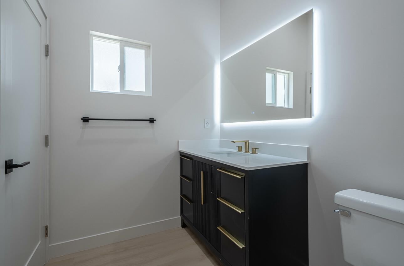 Detail Gallery Image 16 of 25 For 987 Harcourt #C,  Seaside,  CA 93955 - 3 Beds | 1/1 Baths