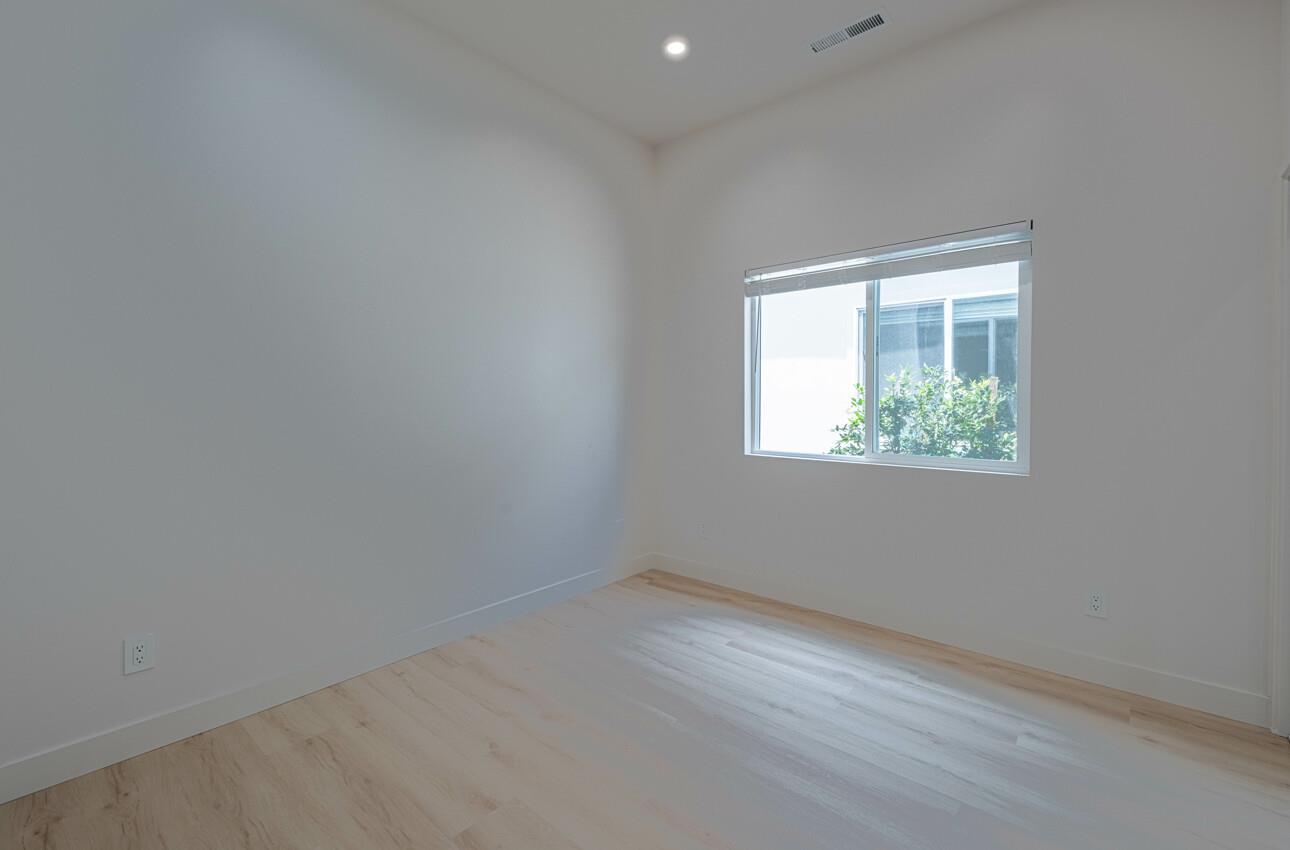 Detail Gallery Image 20 of 25 For 987 Harcourt #C,  Seaside,  CA 93955 - 3 Beds | 1/1 Baths