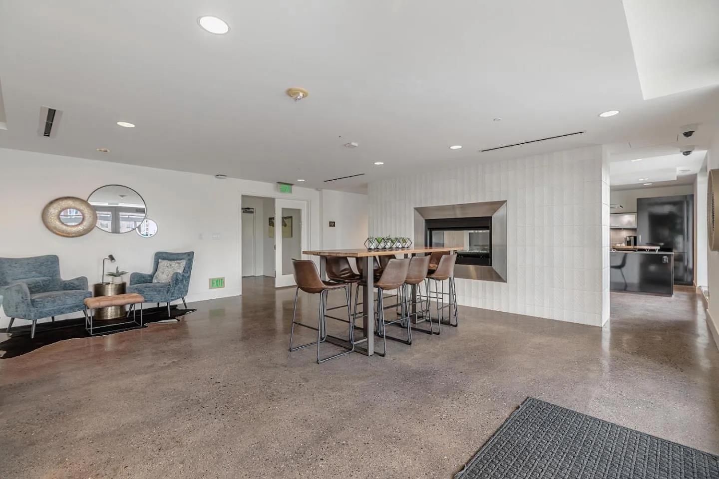 Detail Gallery Image 35 of 47 For 88 E San Fernando St #909,  San Jose,  CA 95113 - 1 Beds | 1 Baths