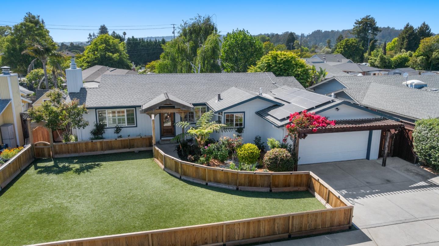 2257 Juan Pablo LN, Santa Cruz CA 95062