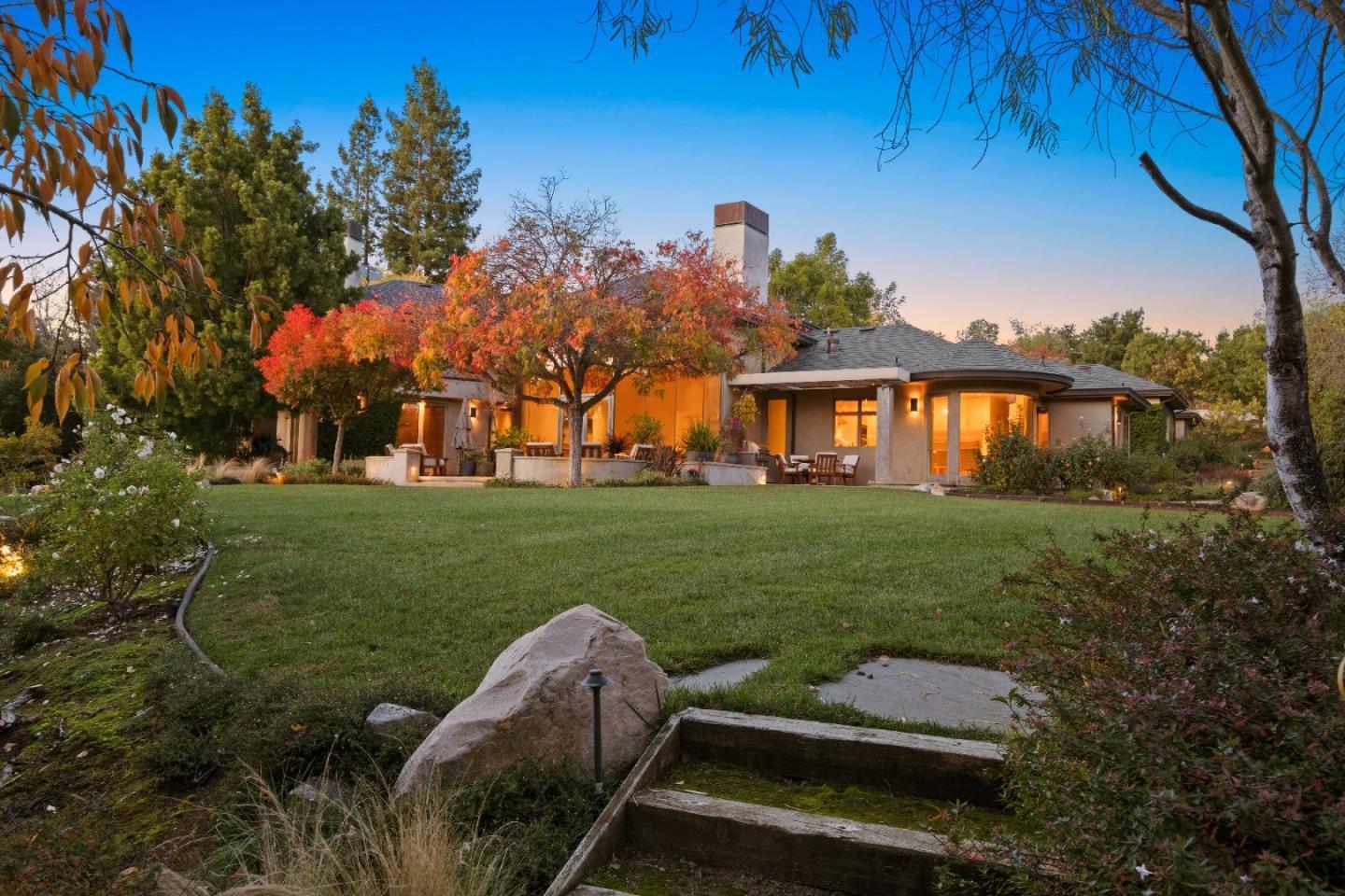 Detail Gallery Image 107 of 116 For 26140 Rancho Manuella Ln, Los Altos Hills,  CA 94022 - 5 Beds | 6/1 Baths