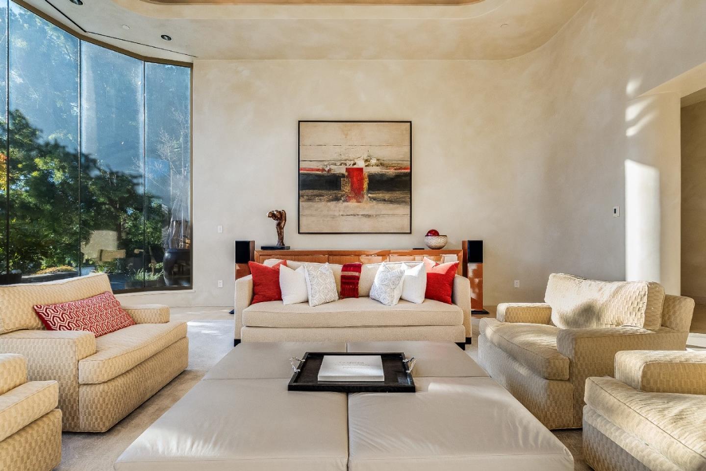 Detail Gallery Image 14 of 116 For 26140 Rancho Manuella Ln, Los Altos Hills,  CA 94022 - 5 Beds | 6/1 Baths
