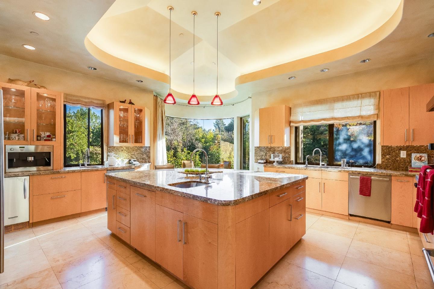 Detail Gallery Image 21 of 116 For 26140 Rancho Manuella Ln, Los Altos Hills,  CA 94022 - 5 Beds | 6/1 Baths