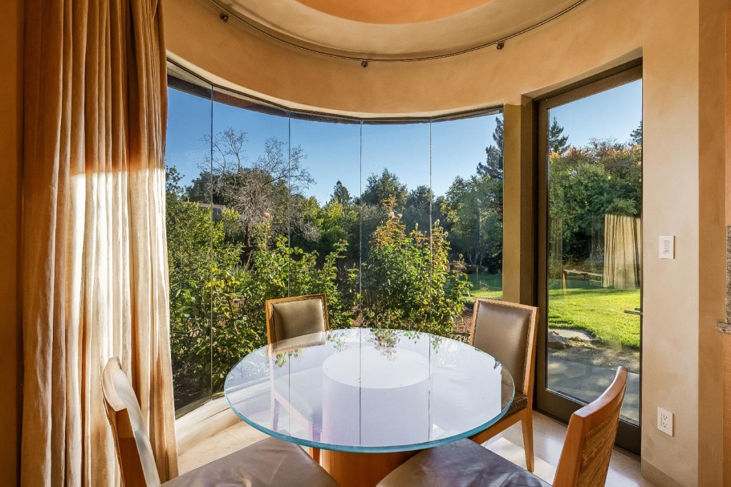Detail Gallery Image 22 of 116 For 26140 Rancho Manuella Ln, Los Altos Hills,  CA 94022 - 5 Beds | 6/1 Baths