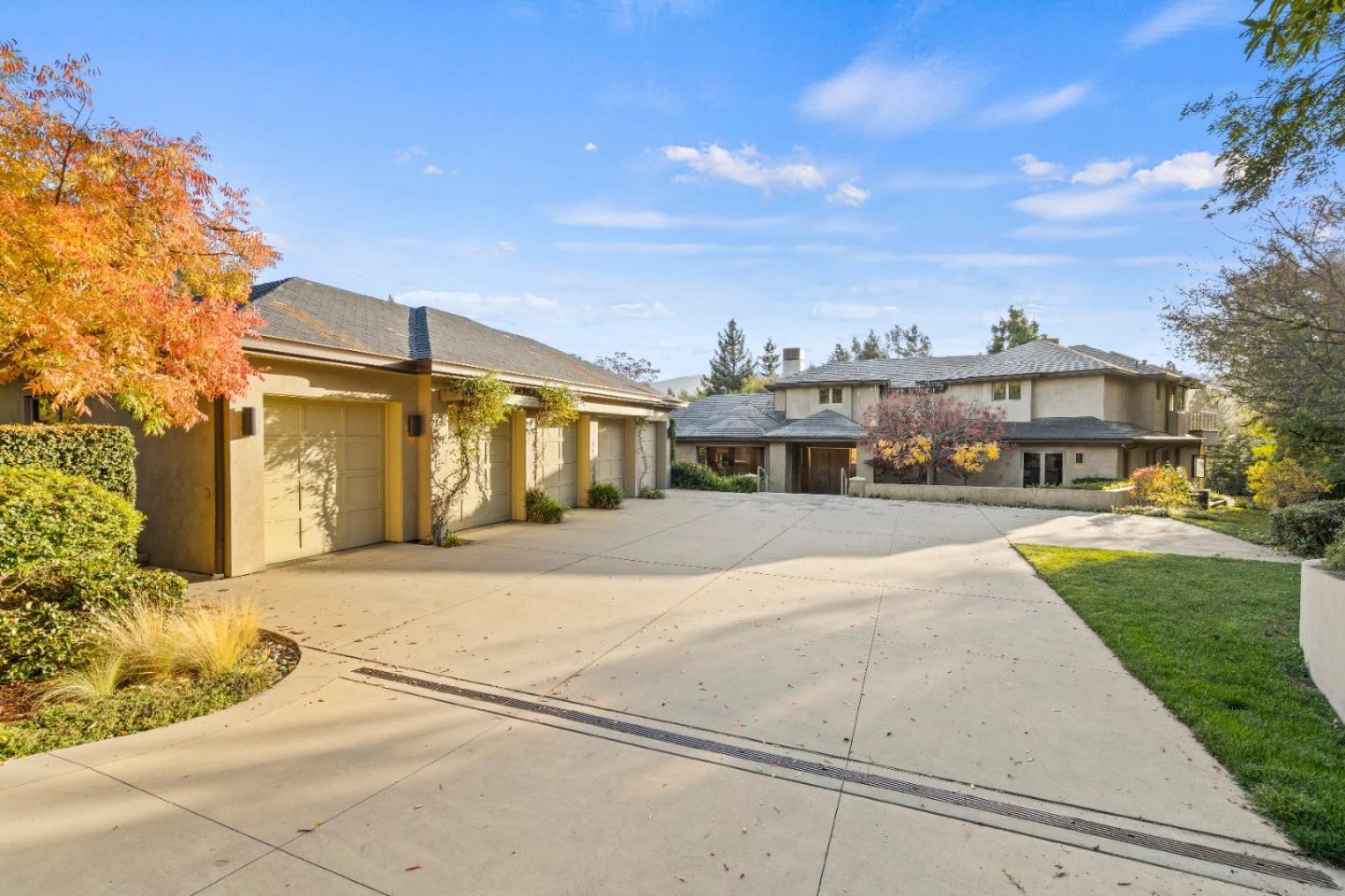 Detail Gallery Image 3 of 116 For 26140 Rancho Manuella Ln, Los Altos Hills,  CA 94022 - 5 Beds | 6/1 Baths