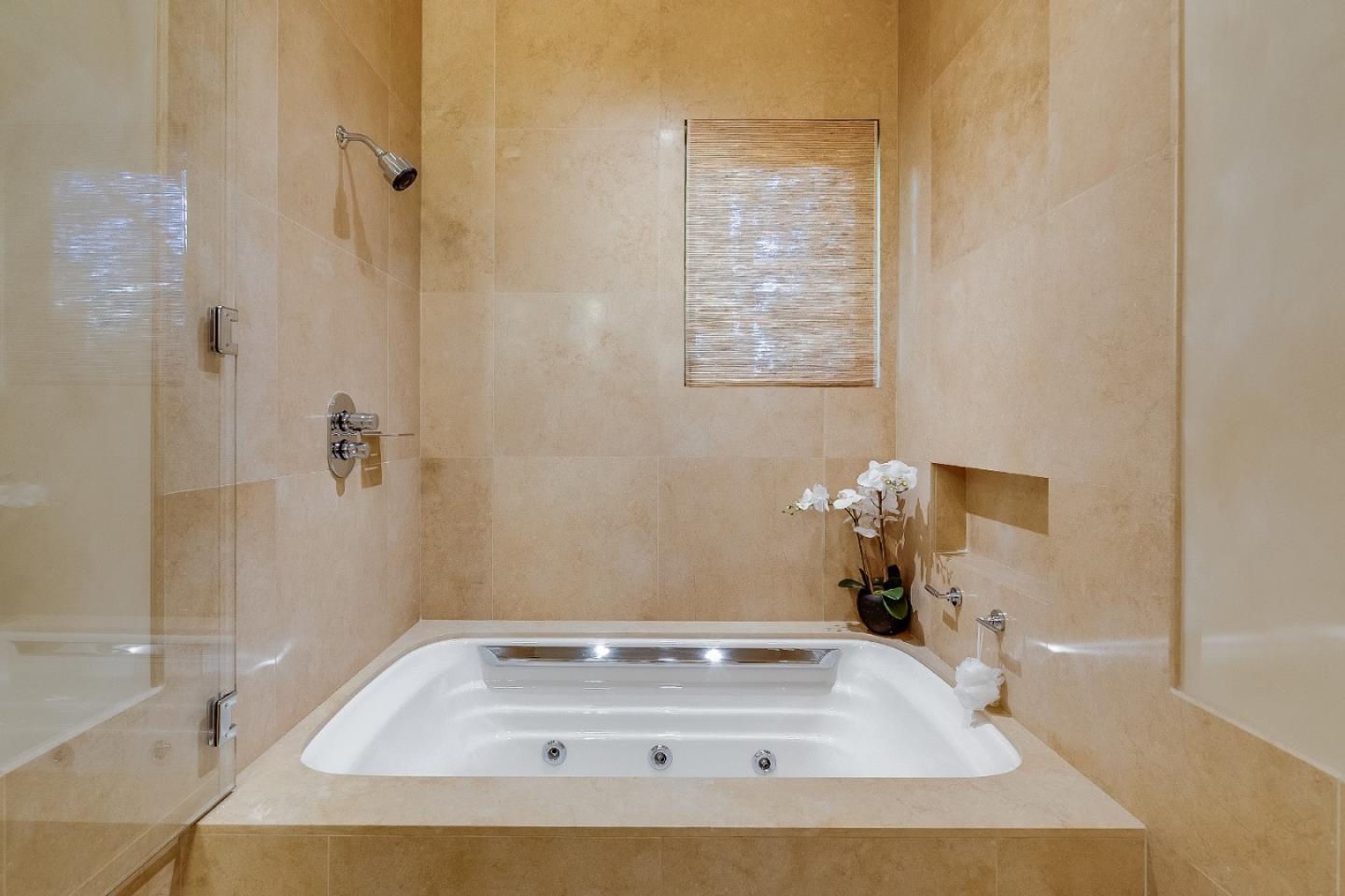 Detail Gallery Image 34 of 116 For 26140 Rancho Manuella Ln, Los Altos Hills,  CA 94022 - 5 Beds | 6/1 Baths