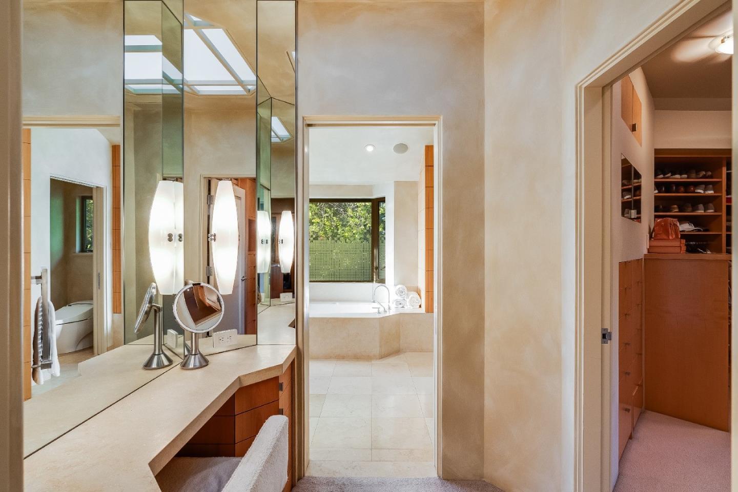 Detail Gallery Image 45 of 116 For 26140 Rancho Manuella Ln, Los Altos Hills,  CA 94022 - 5 Beds | 6/1 Baths