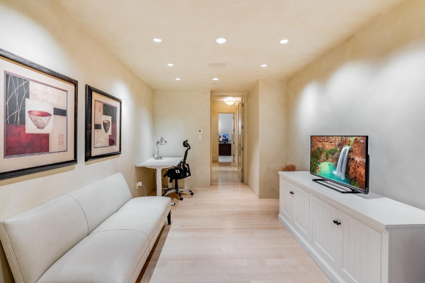 Detail Gallery Image 72 of 116 For 26140 Rancho Manuella Ln, Los Altos Hills,  CA 94022 - 5 Beds | 6/1 Baths