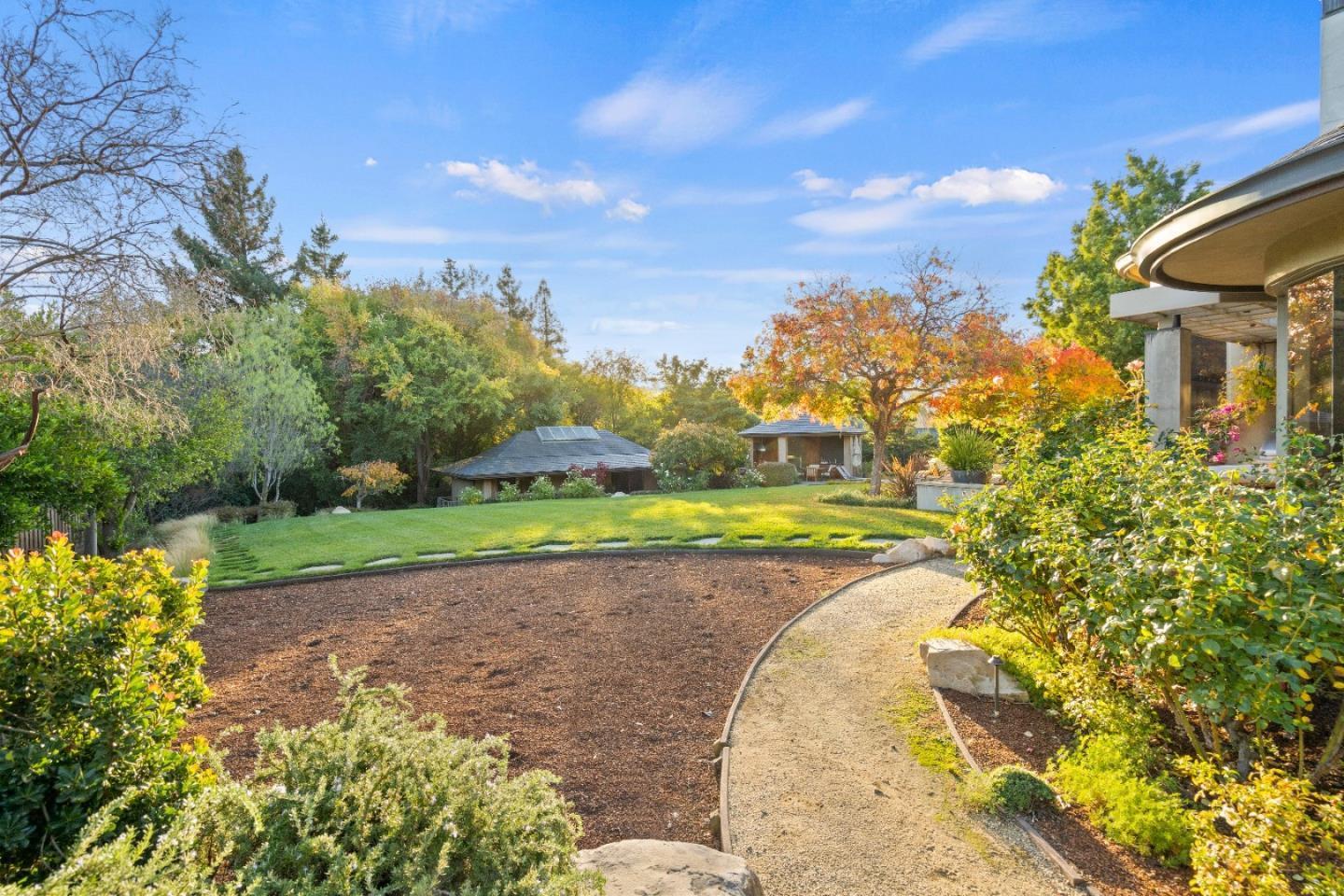 Detail Gallery Image 82 of 116 For 26140 Rancho Manuella Ln, Los Altos Hills,  CA 94022 - 5 Beds | 6/1 Baths