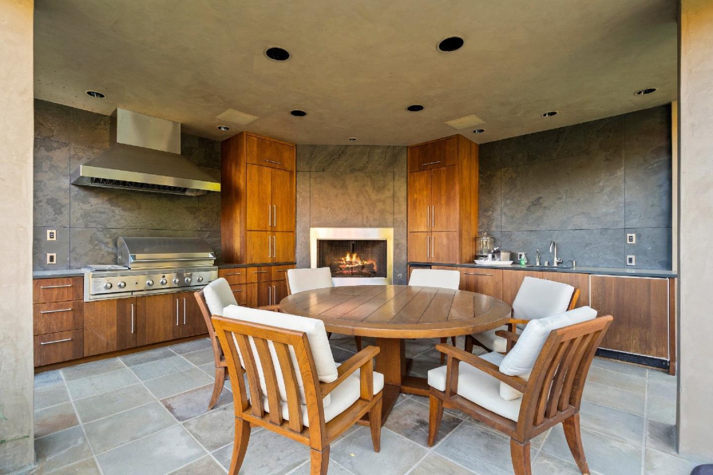 Detail Gallery Image 86 of 116 For 26140 Rancho Manuella Ln, Los Altos Hills,  CA 94022 - 5 Beds | 6/1 Baths