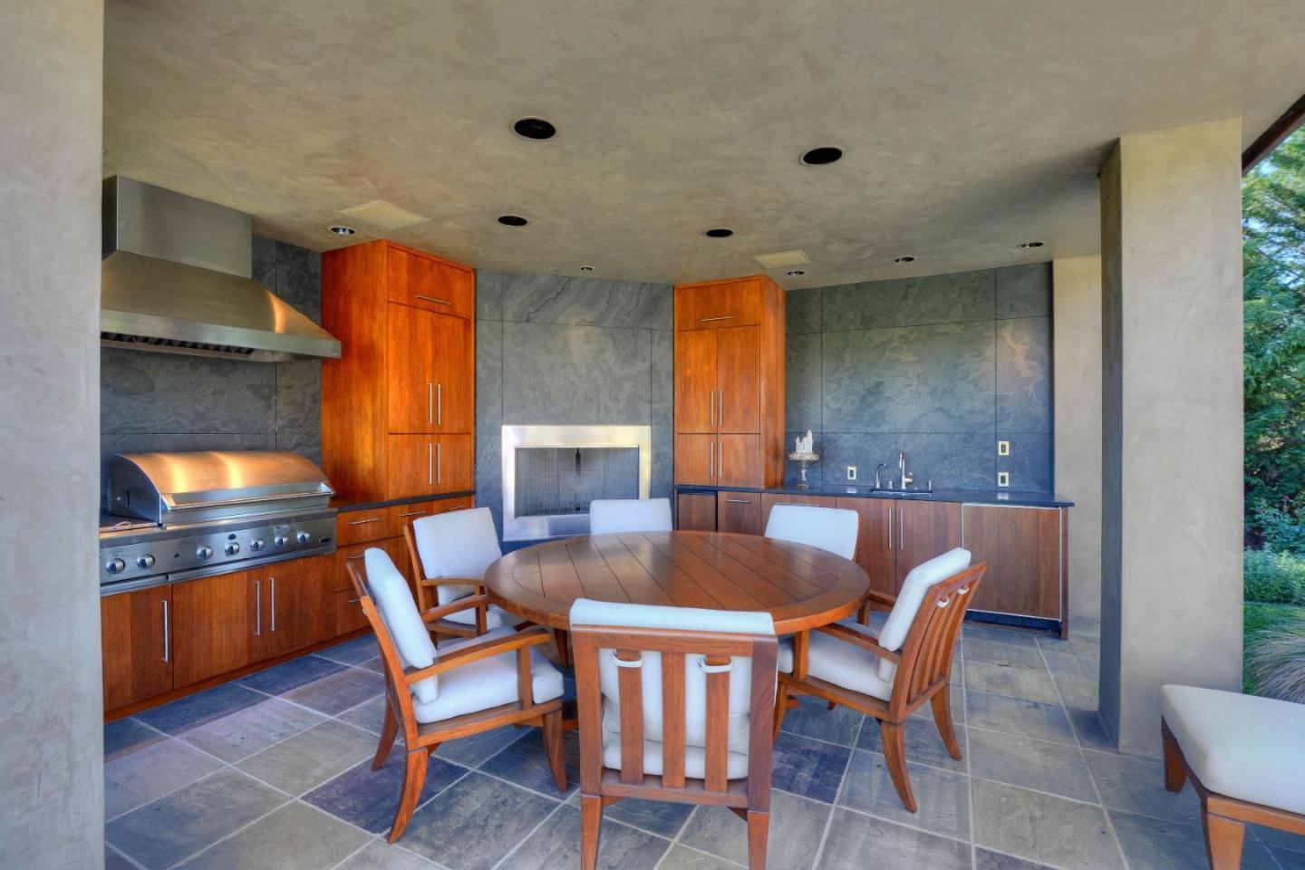 Detail Gallery Image 87 of 116 For 26140 Rancho Manuella Ln, Los Altos Hills,  CA 94022 - 5 Beds | 6/1 Baths
