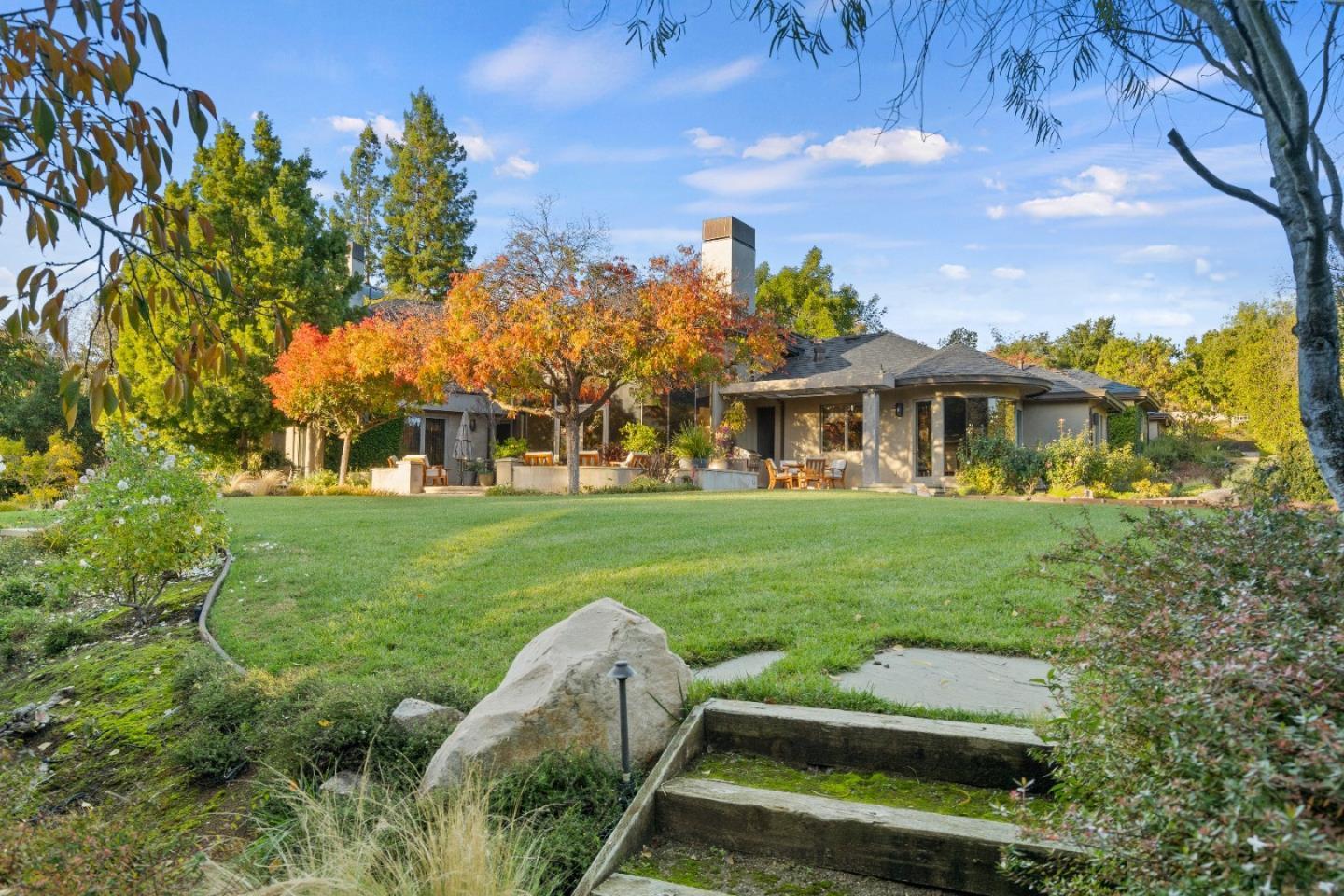 Detail Gallery Image 88 of 116 For 26140 Rancho Manuella Ln, Los Altos Hills,  CA 94022 - 5 Beds | 6/1 Baths