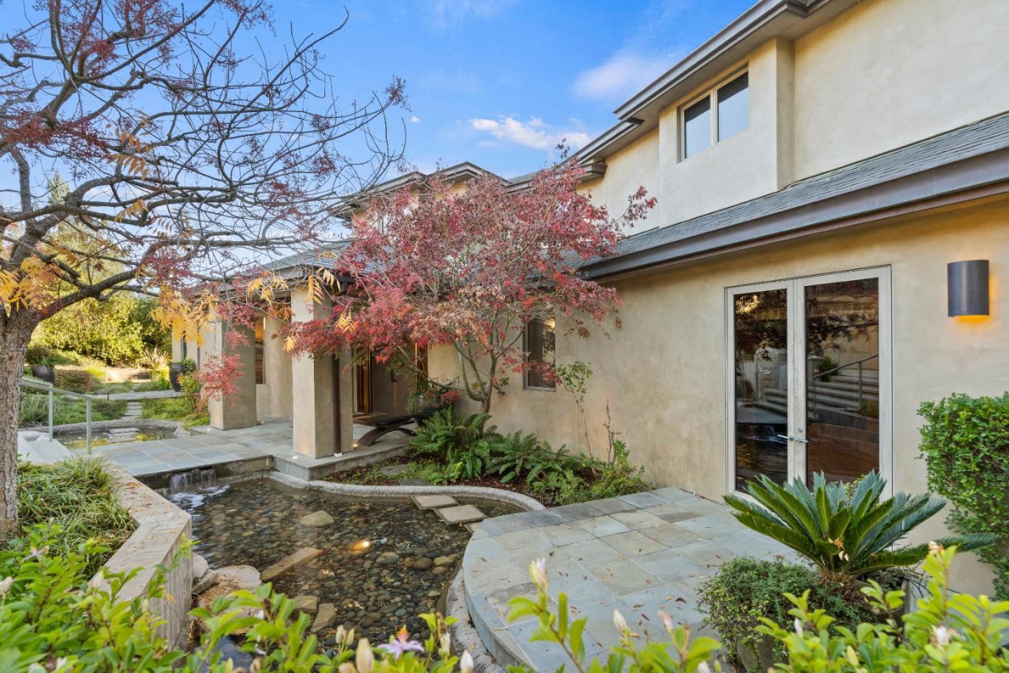 Detail Gallery Image 9 of 116 For 26140 Rancho Manuella Ln, Los Altos Hills,  CA 94022 - 5 Beds | 6/1 Baths