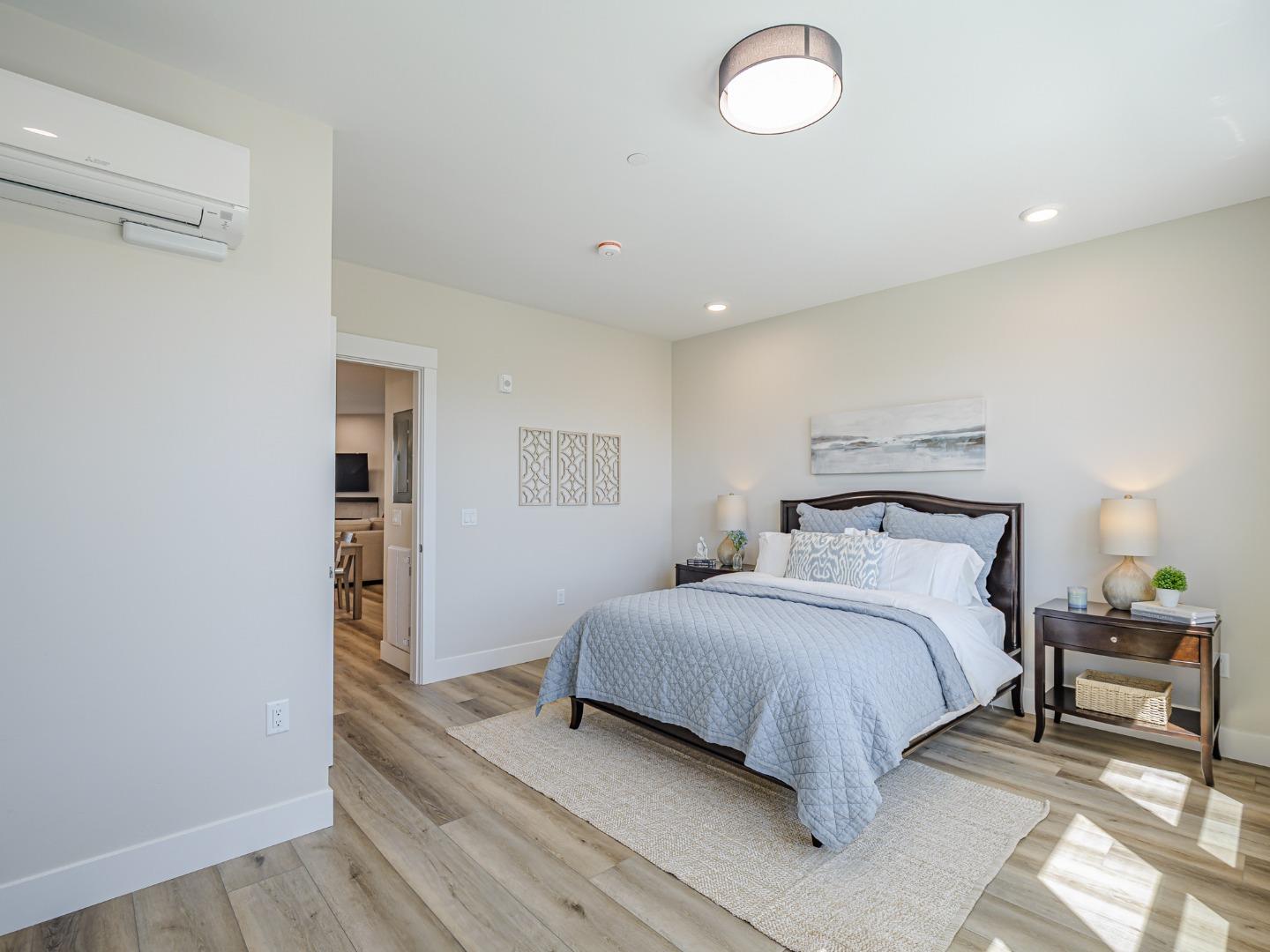 Detail Gallery Image 12 of 23 For 126 Aptos Village Way #3,  Aptos,  CA 95003 - 3 Beds | 3 Baths