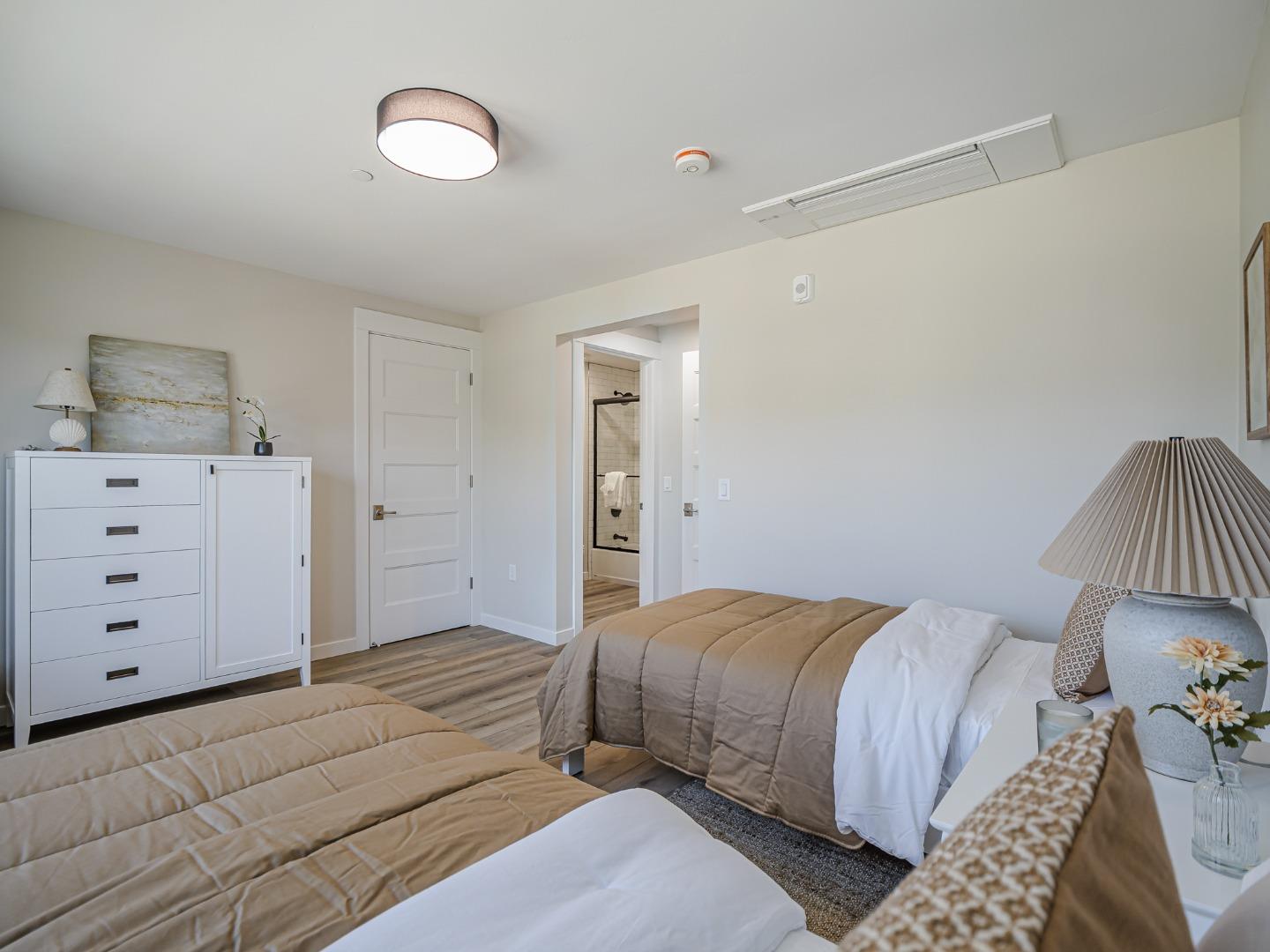 Detail Gallery Image 17 of 23 For 126 Aptos Village Way #3,  Aptos,  CA 95003 - 3 Beds | 3 Baths