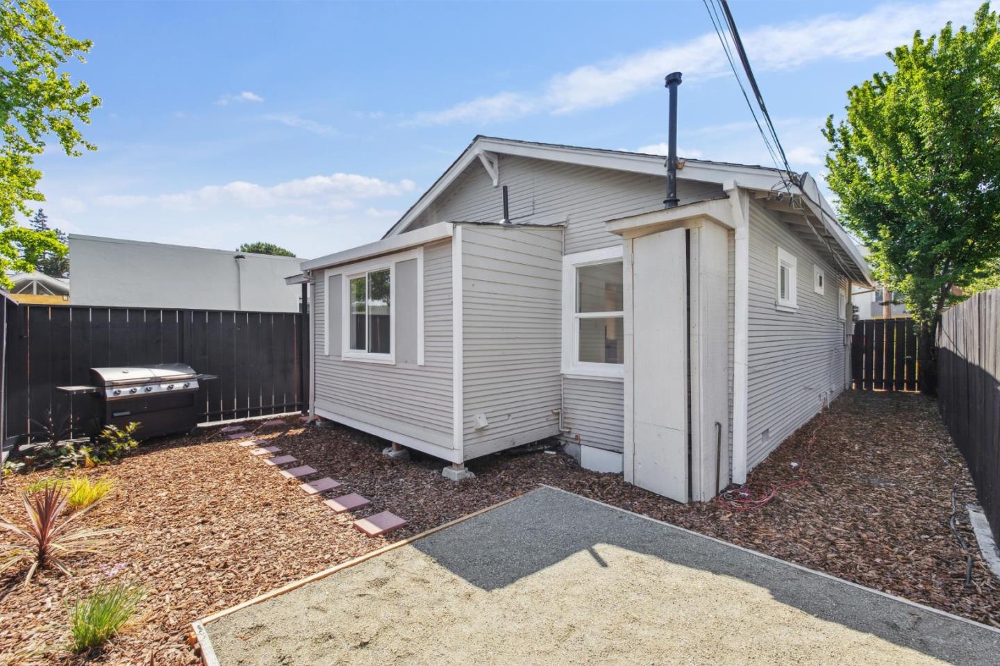 Detail Gallery Image 20 of 23 For 441 Vera Ave, Redwood City,  CA 94061 - – Beds | – Baths