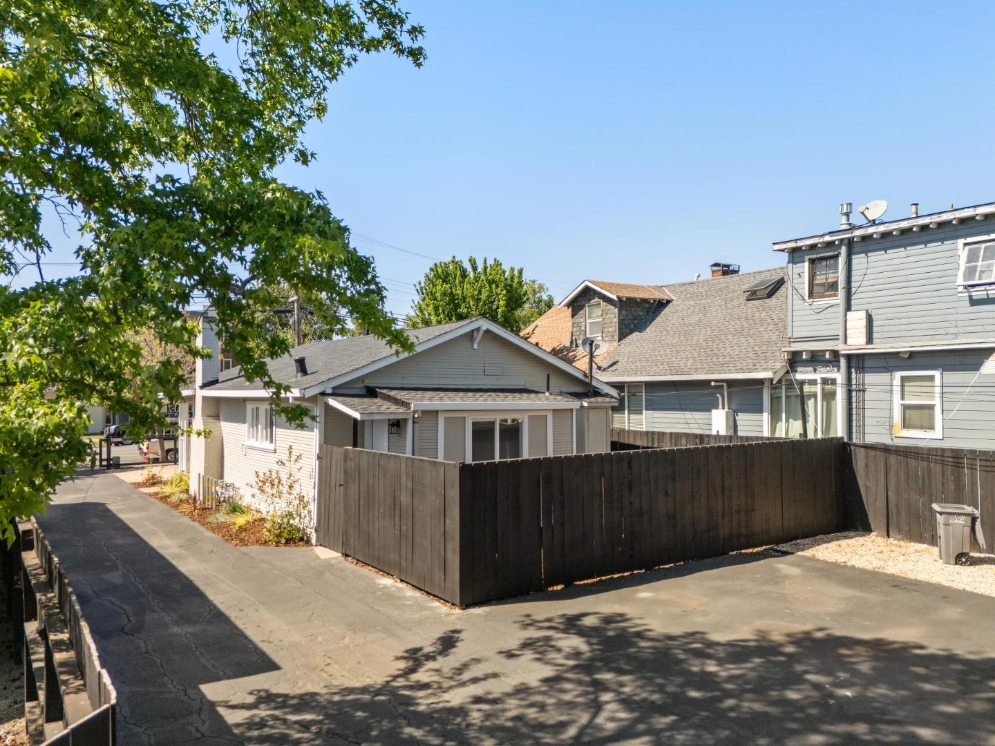 Detail Gallery Image 22 of 23 For 441 Vera Ave, Redwood City,  CA 94061 - – Beds | – Baths
