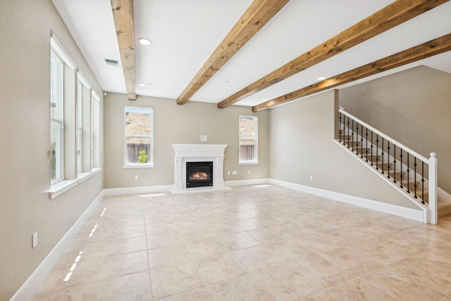 Detail Gallery Image 11 of 64 For 14918 Breckinridge Ave, Marina,  CA 93933 - 4 Beds | 3 Baths