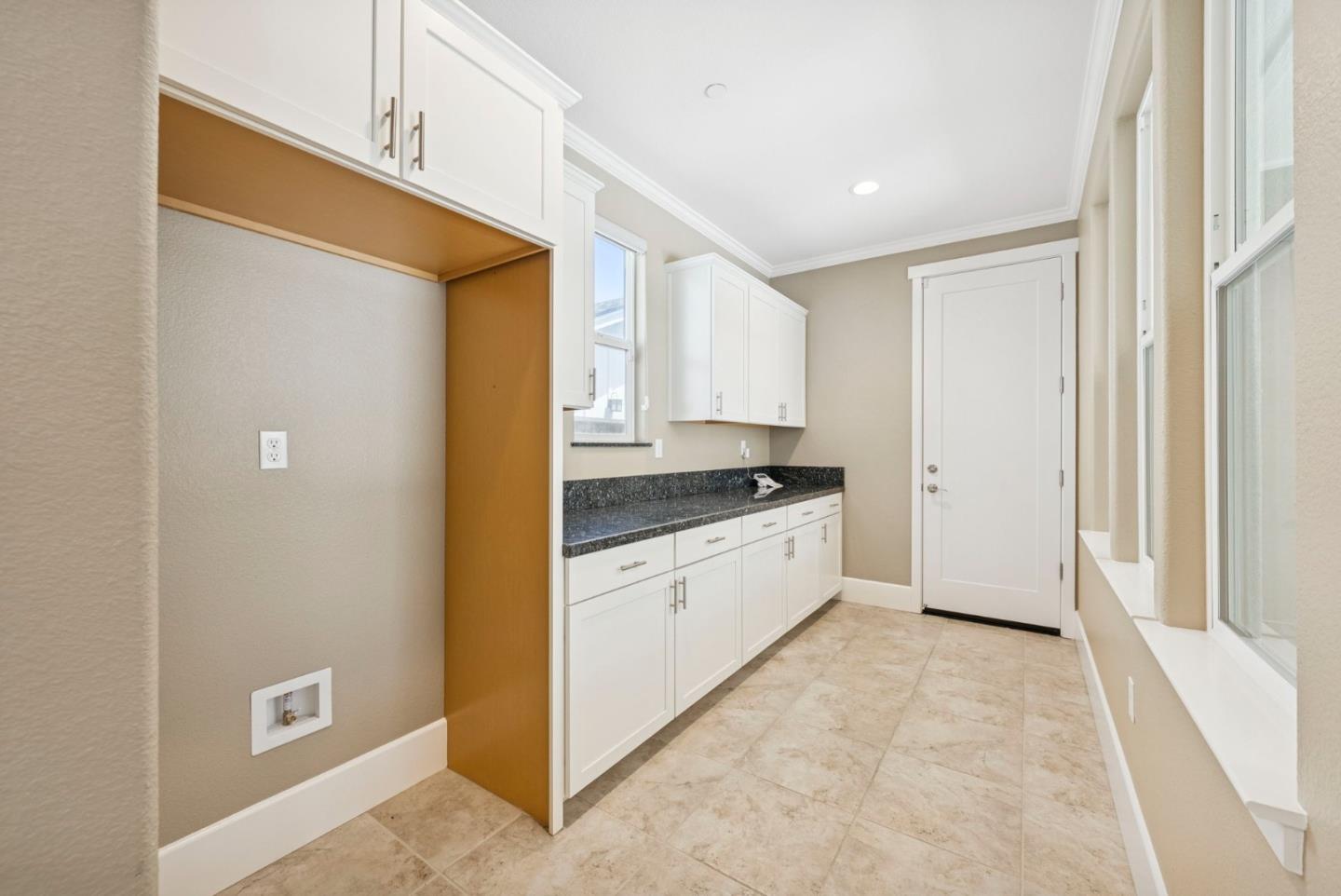 Detail Gallery Image 23 of 64 For 14918 Breckinridge Ave, Marina,  CA 93933 - 4 Beds | 3 Baths