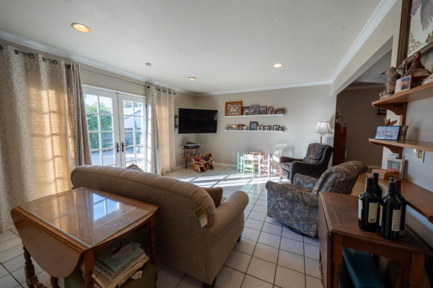 Detail Gallery Image 15 of 44 For 434 Oak Ave, Greenfield,  CA 93927 - 4 Beds | 3 Baths