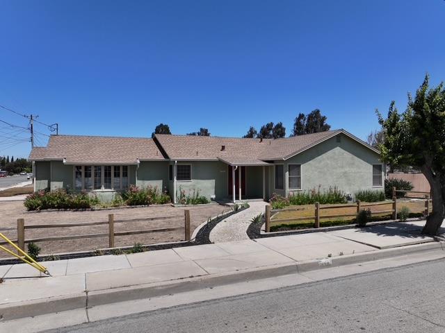 Detail Gallery Image 2 of 44 For 434 Oak Ave, Greenfield,  CA 93927 - 4 Beds | 3 Baths