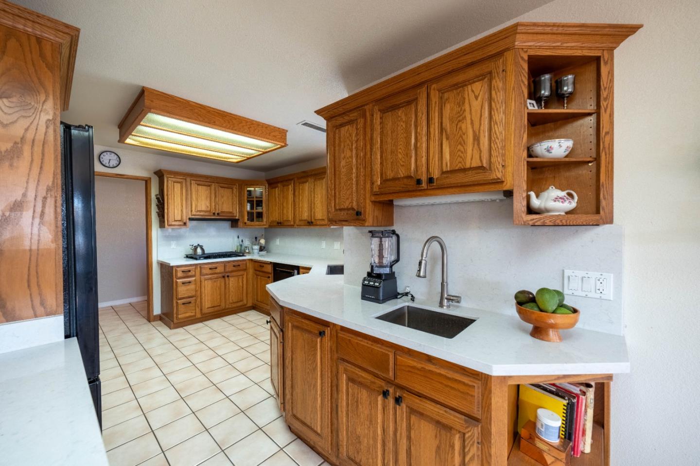 Detail Gallery Image 7 of 44 For 434 Oak Ave, Greenfield,  CA 93927 - 4 Beds | 3 Baths