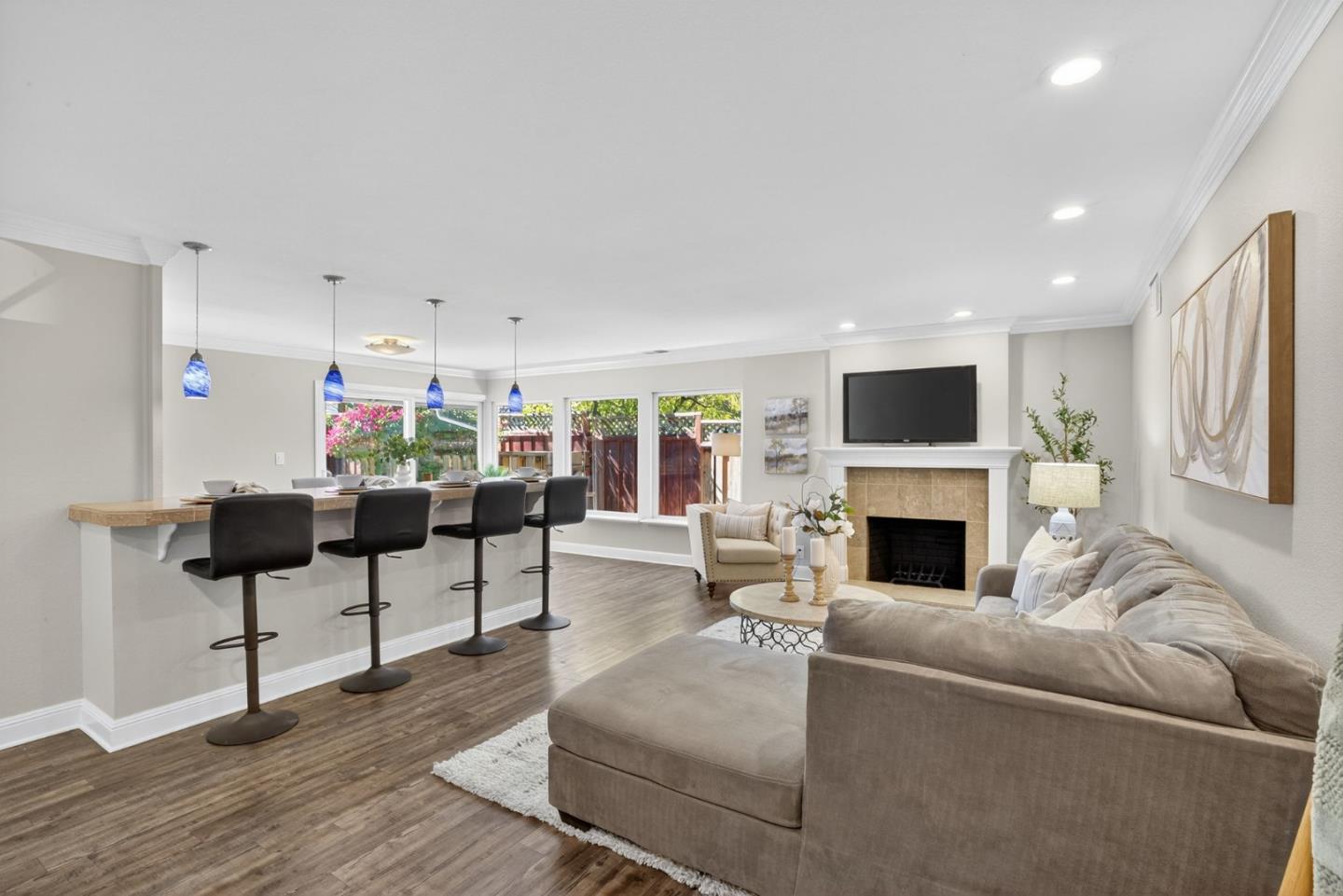 Detail Gallery Image 4 of 33 For 1549 Hilton Ct, San Jose,  CA 95130 - 3 Beds | 2 Baths