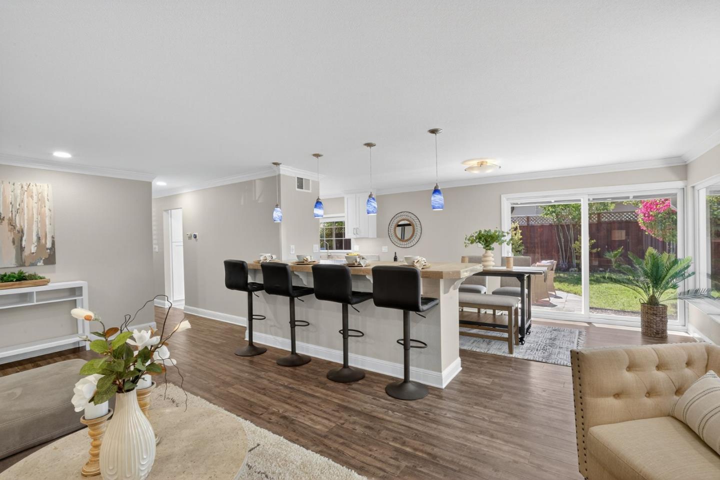 Detail Gallery Image 6 of 33 For 1549 Hilton Ct, San Jose,  CA 95130 - 3 Beds | 2 Baths