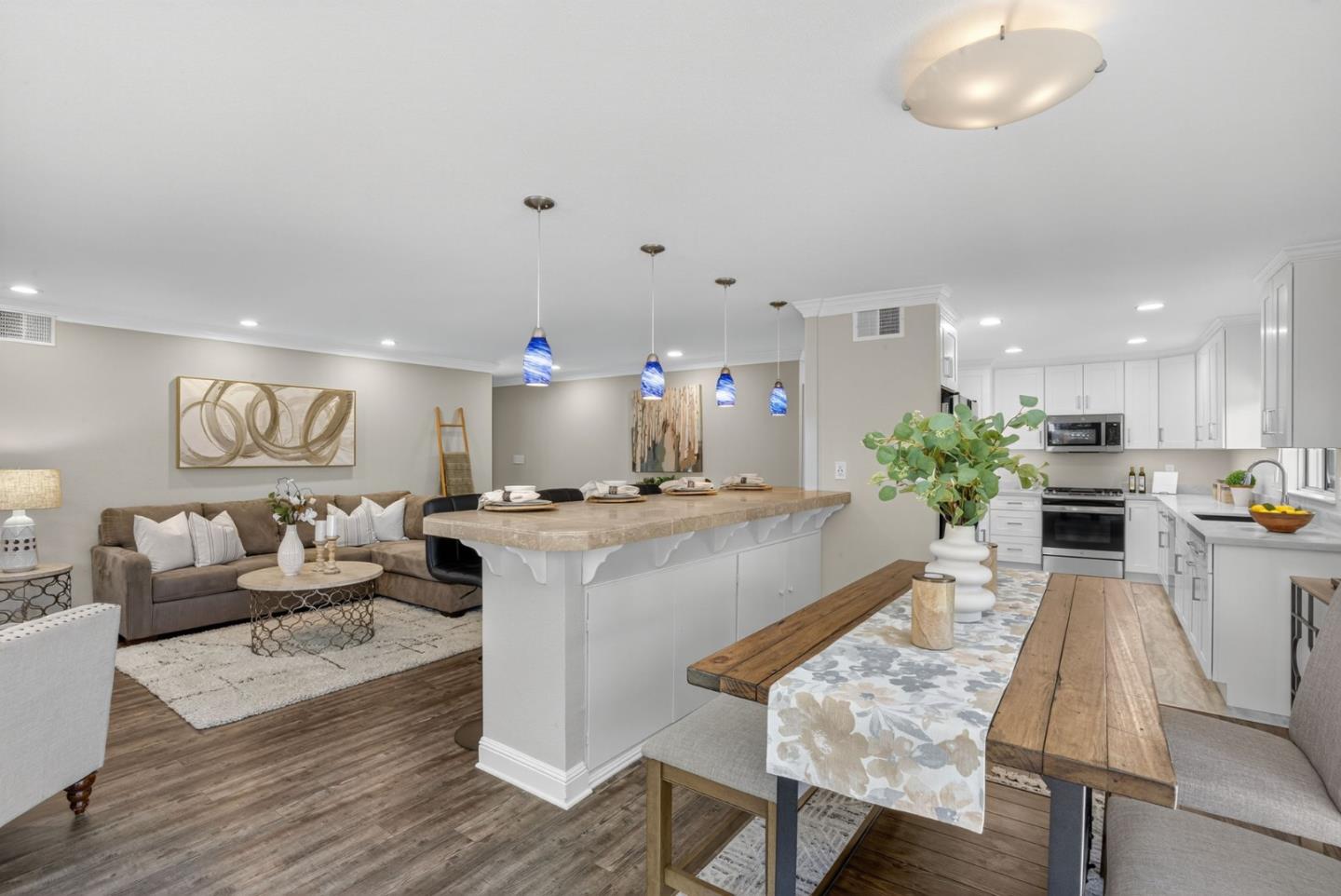 Detail Gallery Image 7 of 33 For 1549 Hilton Ct, San Jose,  CA 95130 - 3 Beds | 2 Baths