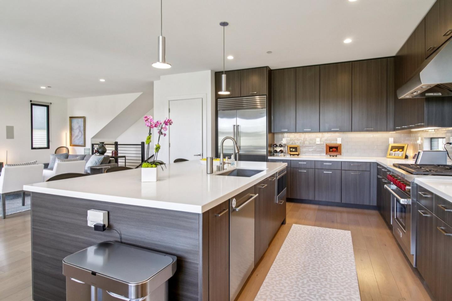 Detail Gallery Image 18 of 59 For 90 Gateway Ct, San Carlos,  CA 94070 - 4 Beds | 3/1 Baths