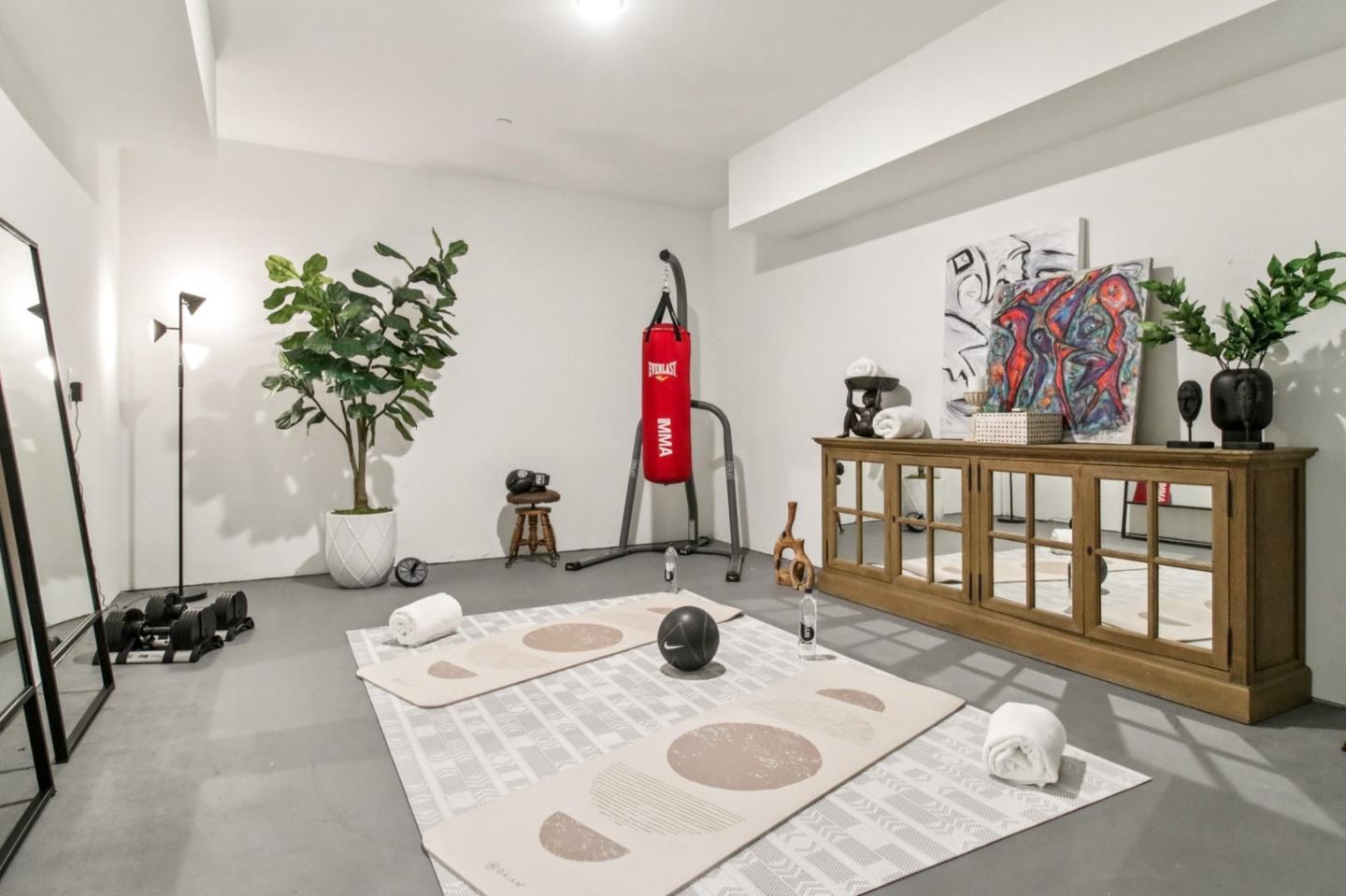 Detail Gallery Image 22 of 59 For 90 Gateway Ct, San Carlos,  CA 94070 - 4 Beds | 3/1 Baths