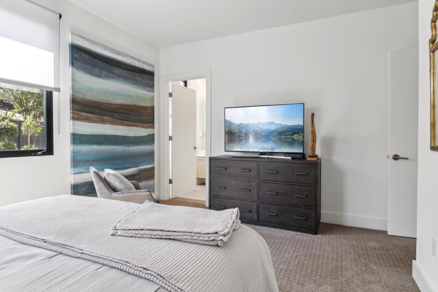 Detail Gallery Image 25 of 59 For 90 Gateway Ct, San Carlos,  CA 94070 - 4 Beds | 3/1 Baths