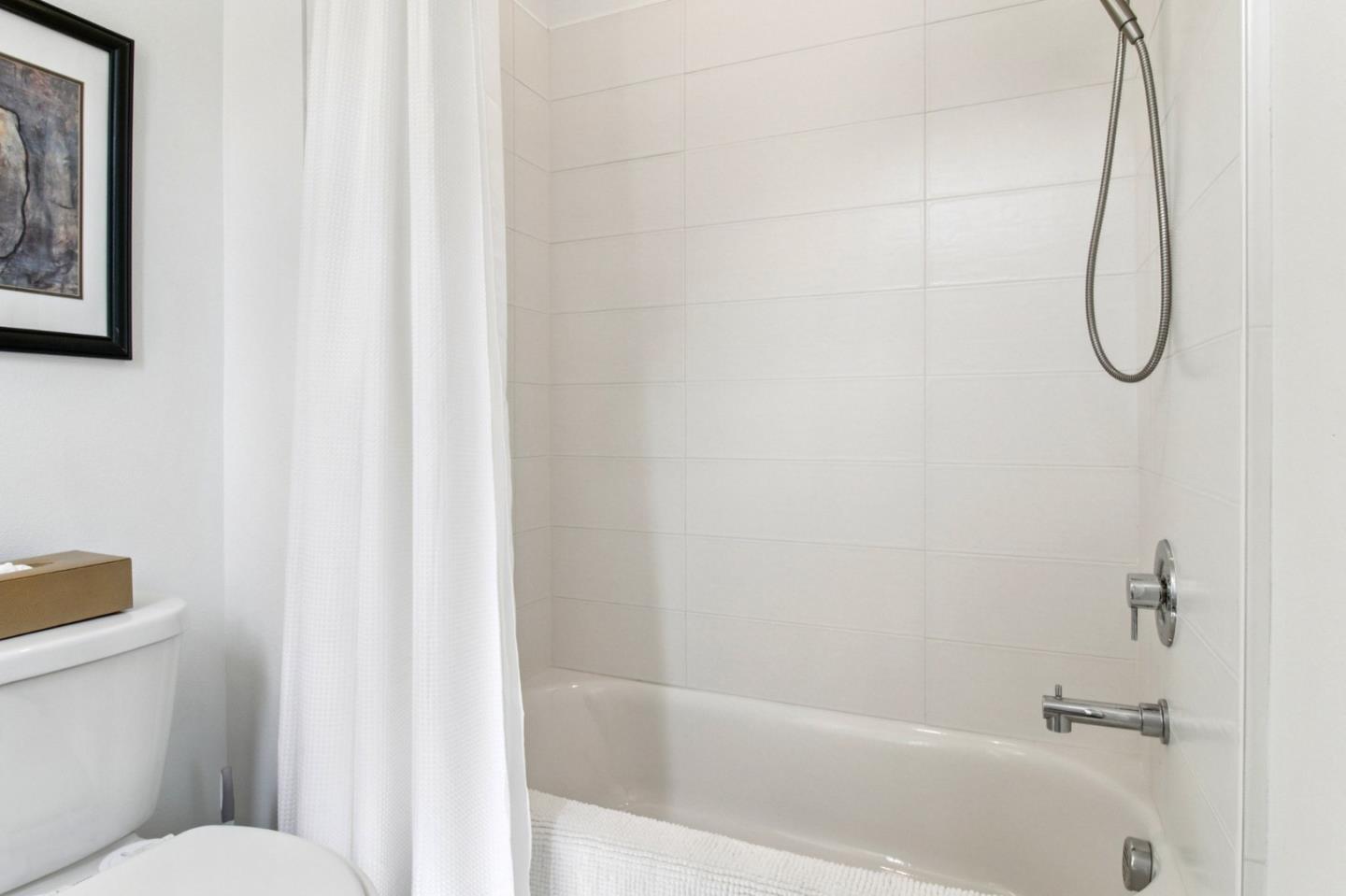 Detail Gallery Image 28 of 59 For 90 Gateway Ct, San Carlos,  CA 94070 - 4 Beds | 3/1 Baths