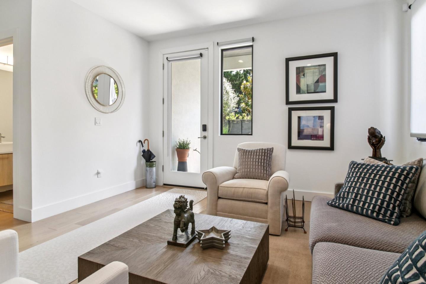 Detail Gallery Image 33 of 59 For 90 Gateway Ct, San Carlos,  CA 94070 - 4 Beds | 3/1 Baths