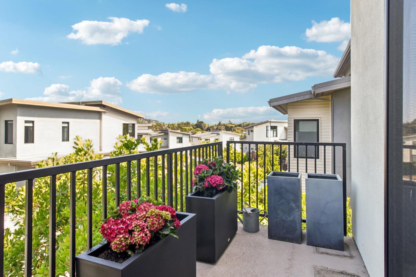 Detail Gallery Image 44 of 59 For 90 Gateway Ct, San Carlos,  CA 94070 - 4 Beds | 3/1 Baths