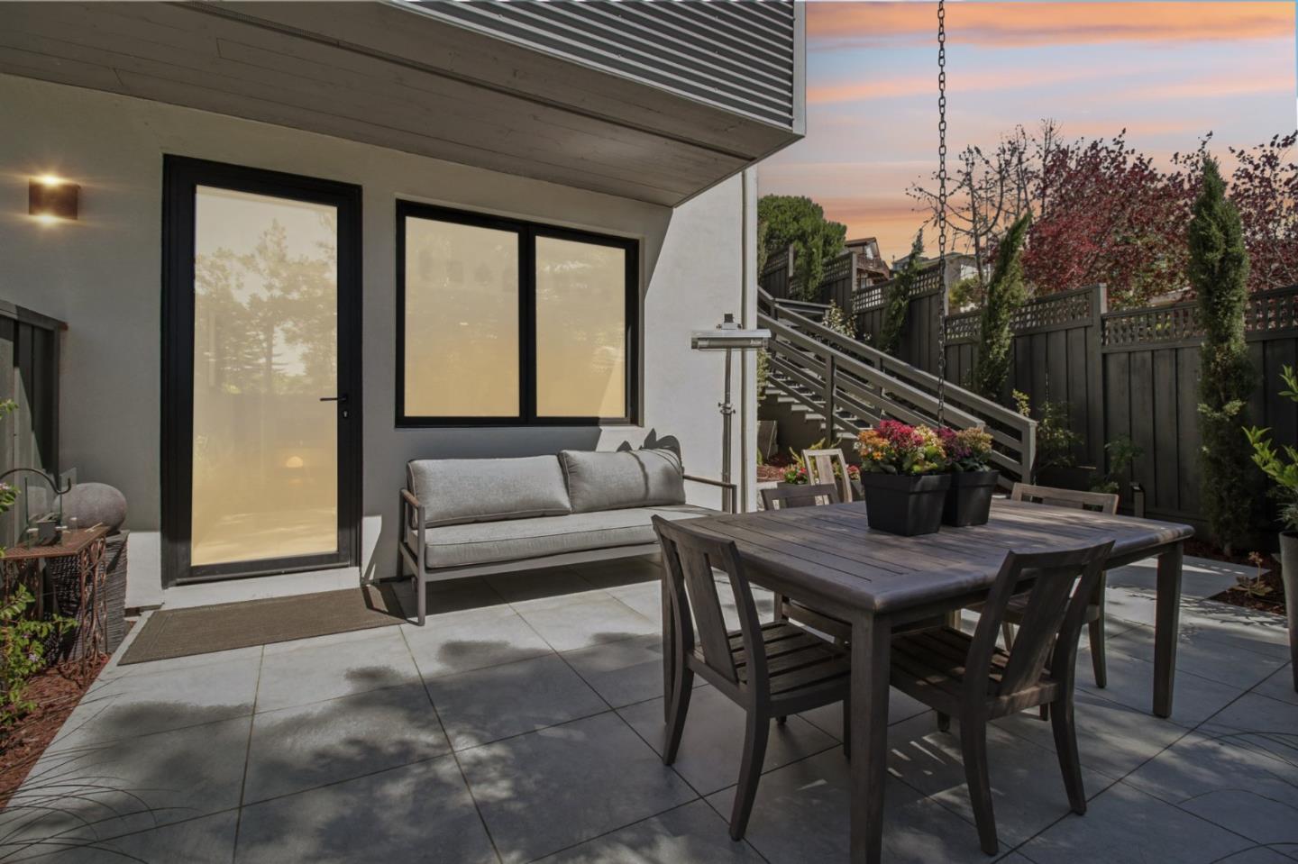 Detail Gallery Image 55 of 59 For 90 Gateway Ct, San Carlos,  CA 94070 - 4 Beds | 3/1 Baths
