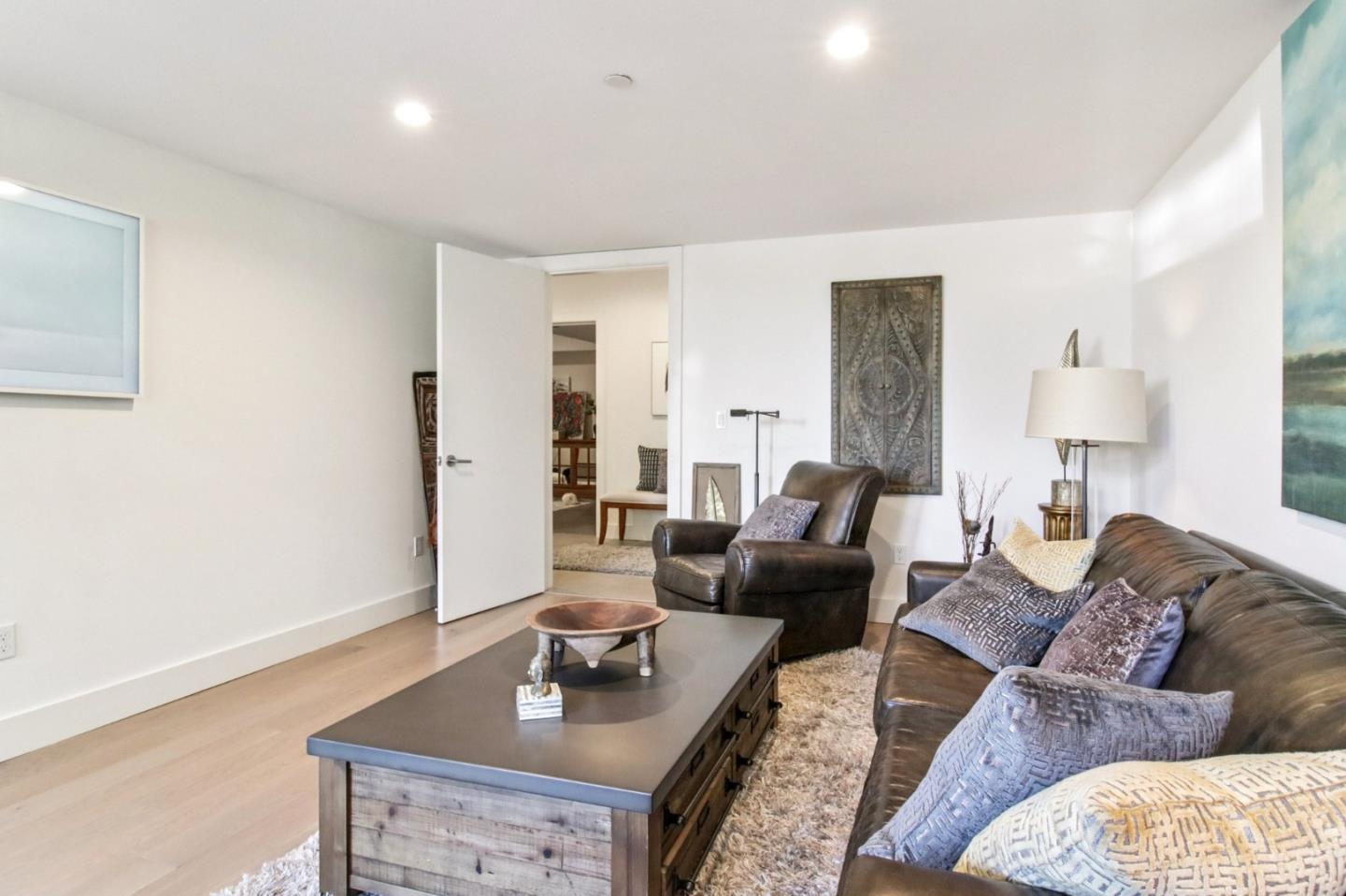 Detail Gallery Image 7 of 59 For 90 Gateway Ct, San Carlos,  CA 94070 - 4 Beds | 3/1 Baths