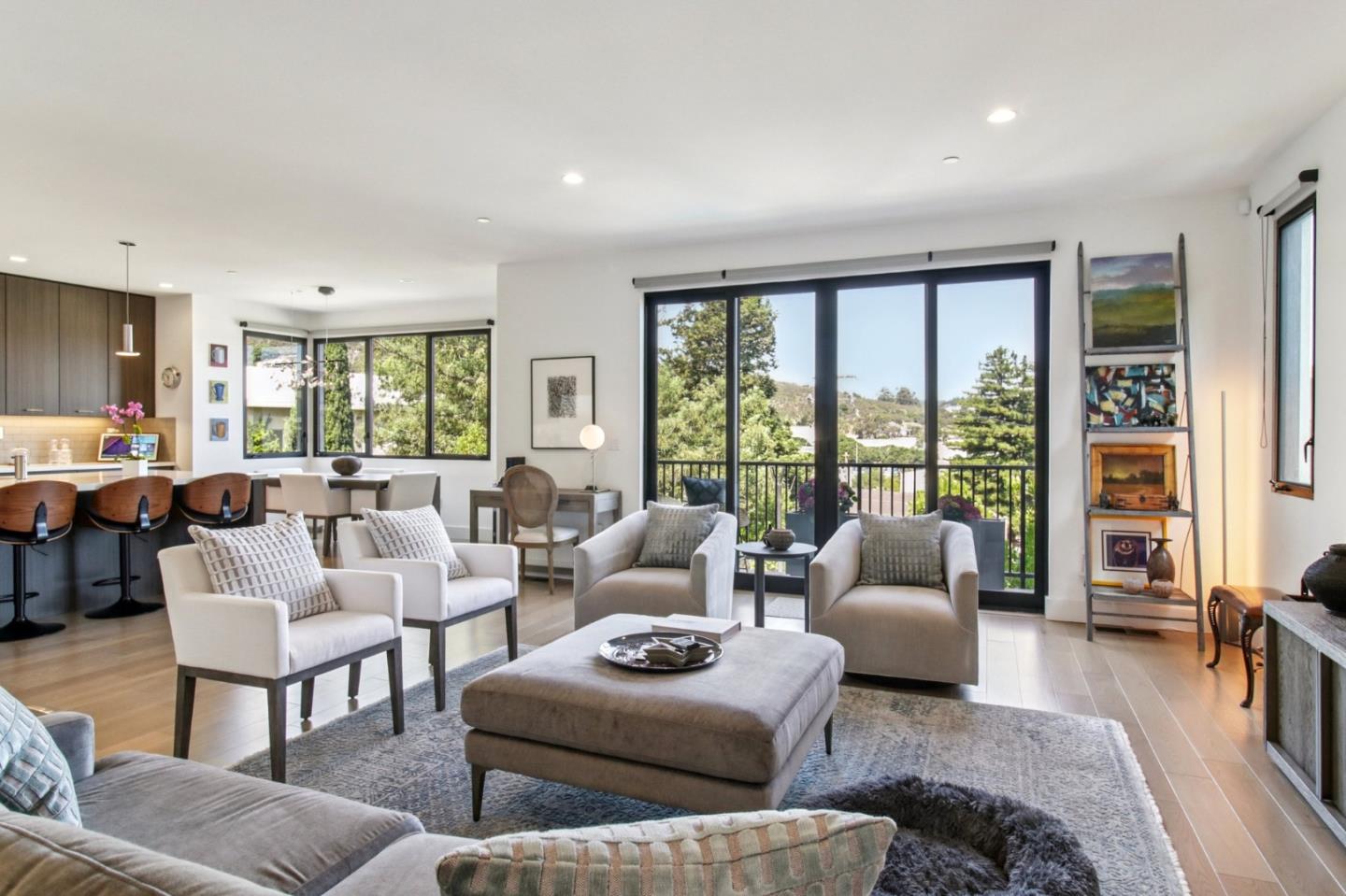 Detail Gallery Image 9 of 59 For 90 Gateway Ct, San Carlos,  CA 94070 - 4 Beds | 3/1 Baths