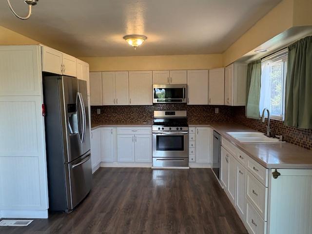 Detail Gallery Image 2 of 5 For 9769 Borromeo Dr, Salinas,  CA 93907 - 3 Beds | 2 Baths