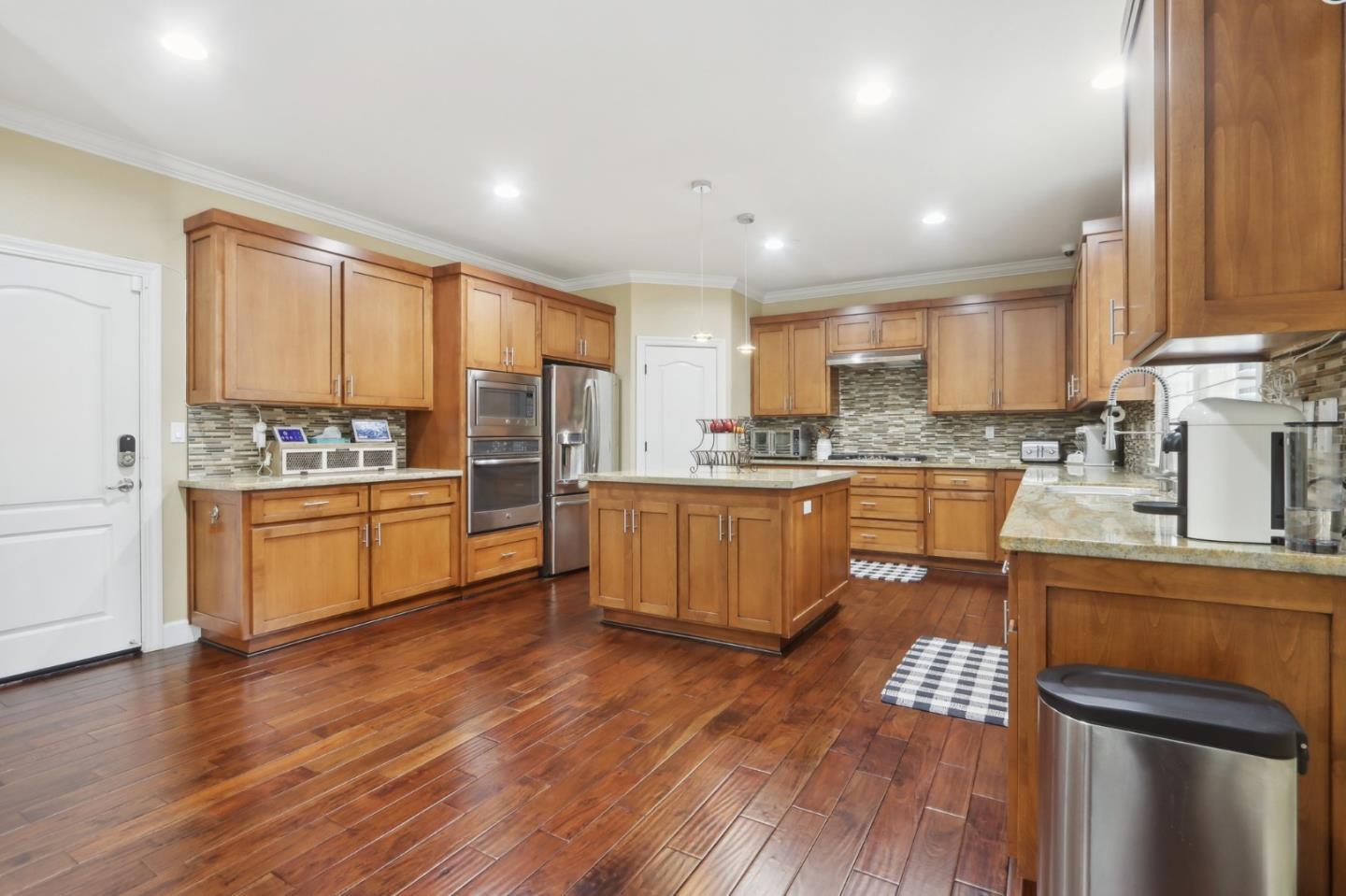 Detail Gallery Image 15 of 37 For 1078 Valentine Ct, San Jose,  CA 95120 - 4 Beds | 2/1 Baths