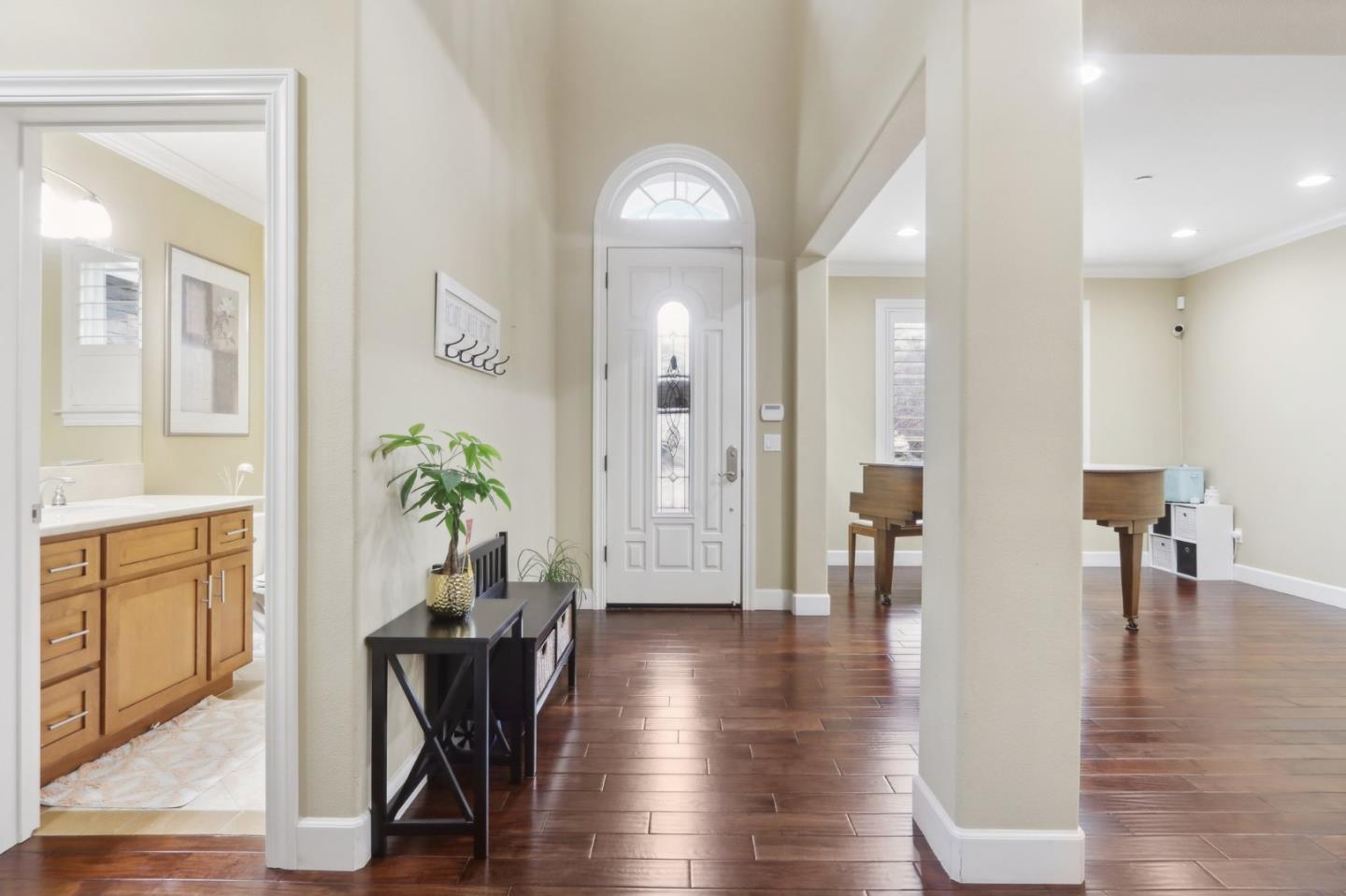 Detail Gallery Image 5 of 37 For 1078 Valentine Ct, San Jose,  CA 95120 - 4 Beds | 2/1 Baths