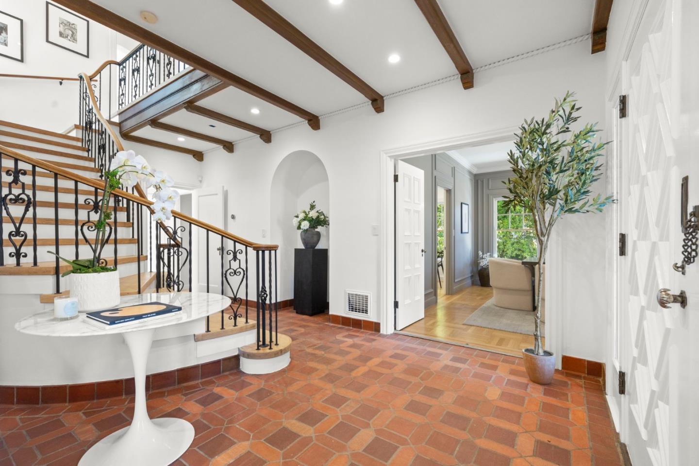 Detail Gallery Image 12 of 54 For 310 Virginia Ave, San Mateo,  CA 94402 - 4 Beds | 3 Baths
