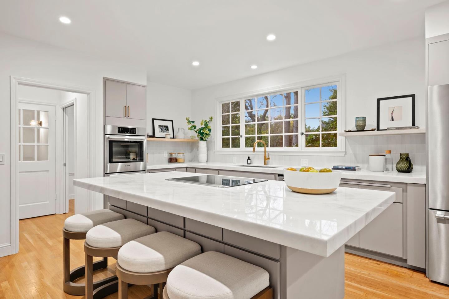 Detail Gallery Image 19 of 54 For 310 Virginia Ave, San Mateo,  CA 94402 - 4 Beds | 3 Baths