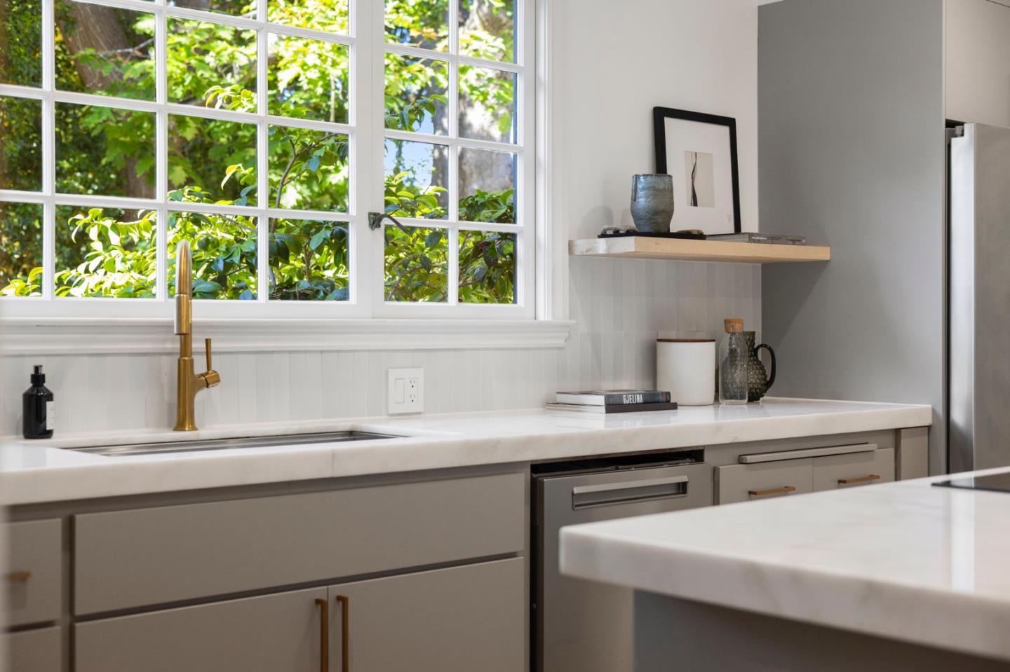 Detail Gallery Image 20 of 54 For 310 Virginia Ave, San Mateo,  CA 94402 - 4 Beds | 3 Baths