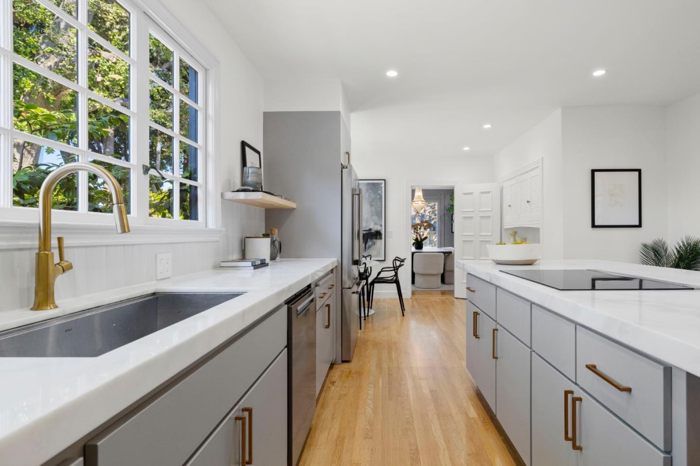 Detail Gallery Image 21 of 54 For 310 Virginia Ave, San Mateo,  CA 94402 - 4 Beds | 3 Baths