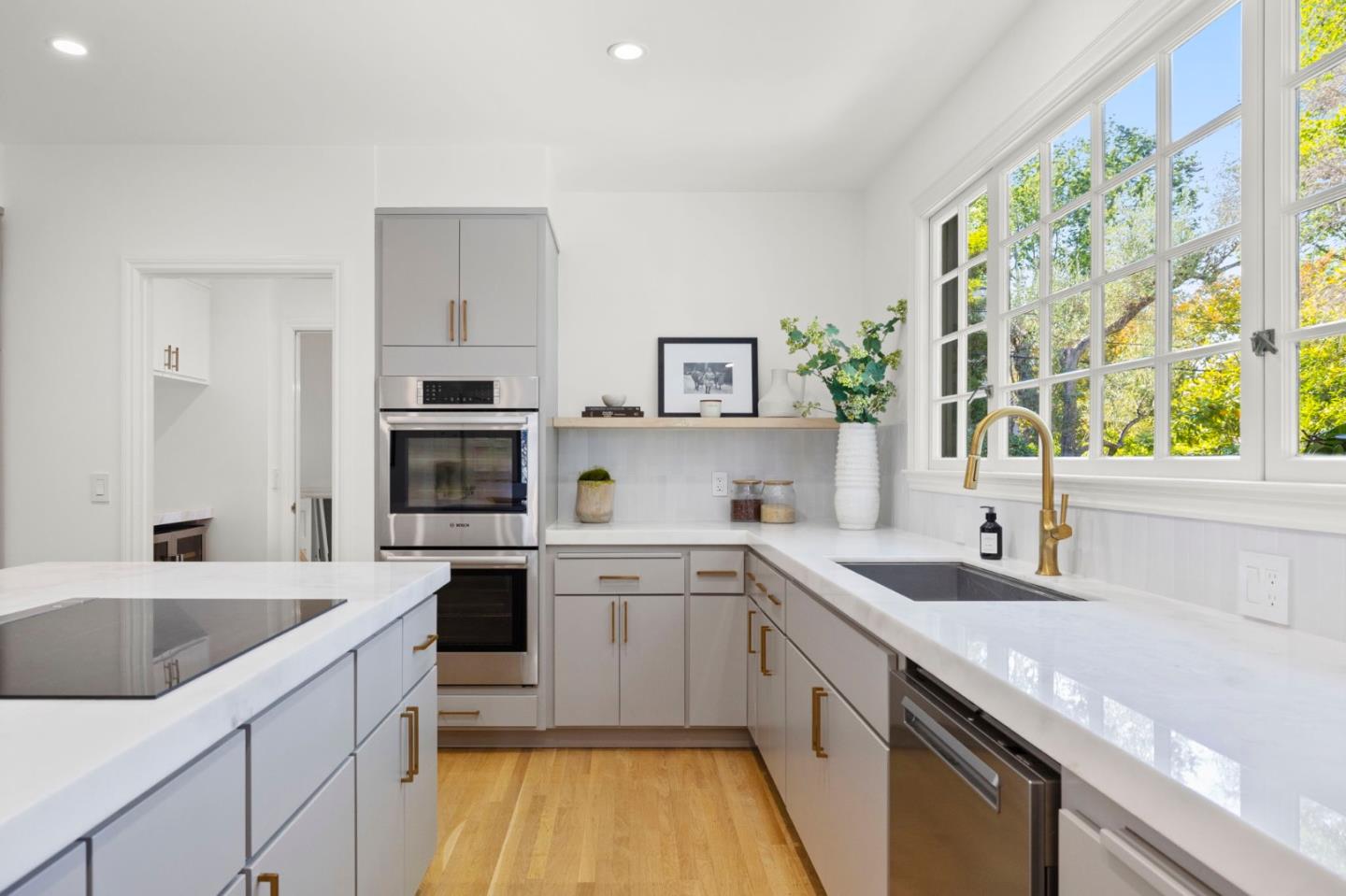 Detail Gallery Image 22 of 54 For 310 Virginia Ave, San Mateo,  CA 94402 - 4 Beds | 3 Baths