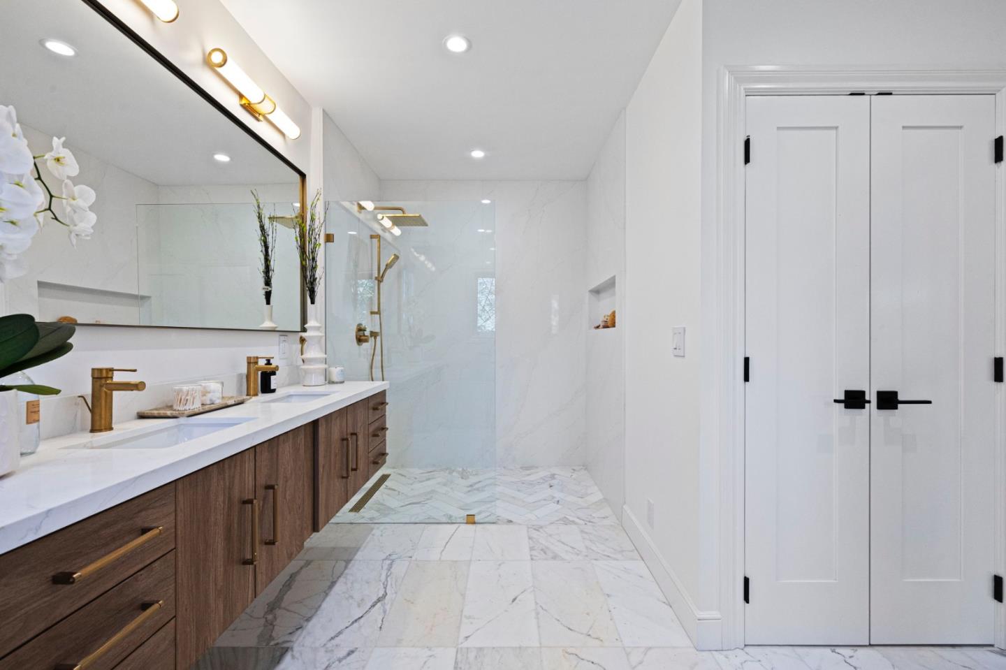Detail Gallery Image 42 of 54 For 310 Virginia Ave, San Mateo,  CA 94402 - 4 Beds | 3 Baths