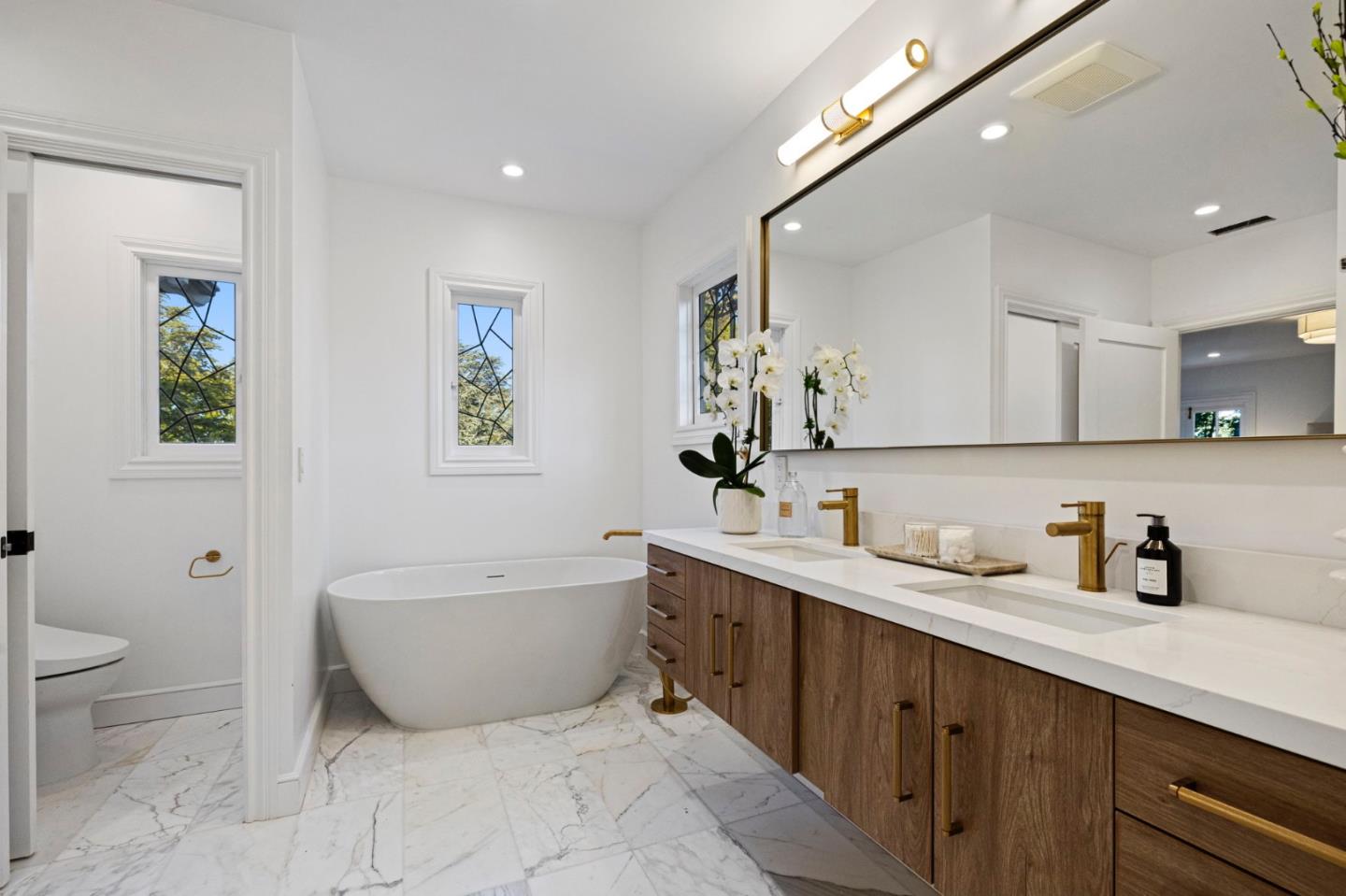 Detail Gallery Image 43 of 54 For 310 Virginia Ave, San Mateo,  CA 94402 - 4 Beds | 3 Baths