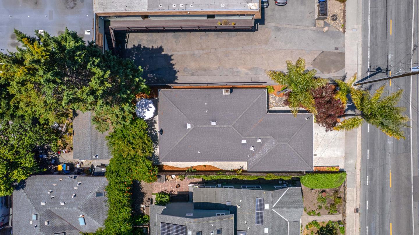 Detail Gallery Image 35 of 36 For 1422 Broadway, Santa Cruz,  CA 95062 - 2 Beds | 1/1 Baths