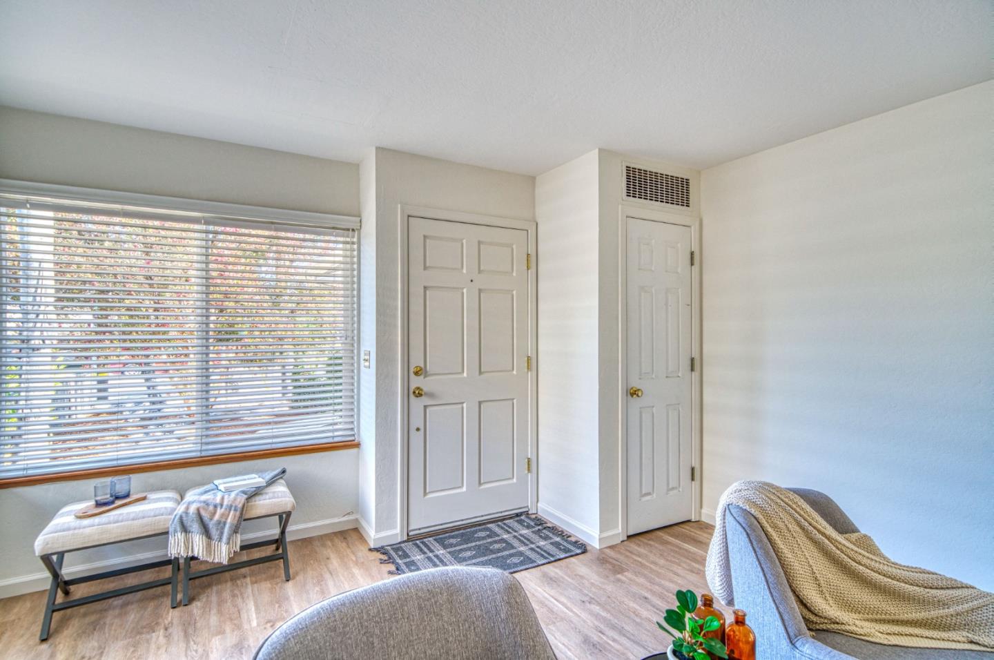 Detail Gallery Image 5 of 36 For 1422 Broadway, Santa Cruz,  CA 95062 - 2 Beds | 1/1 Baths